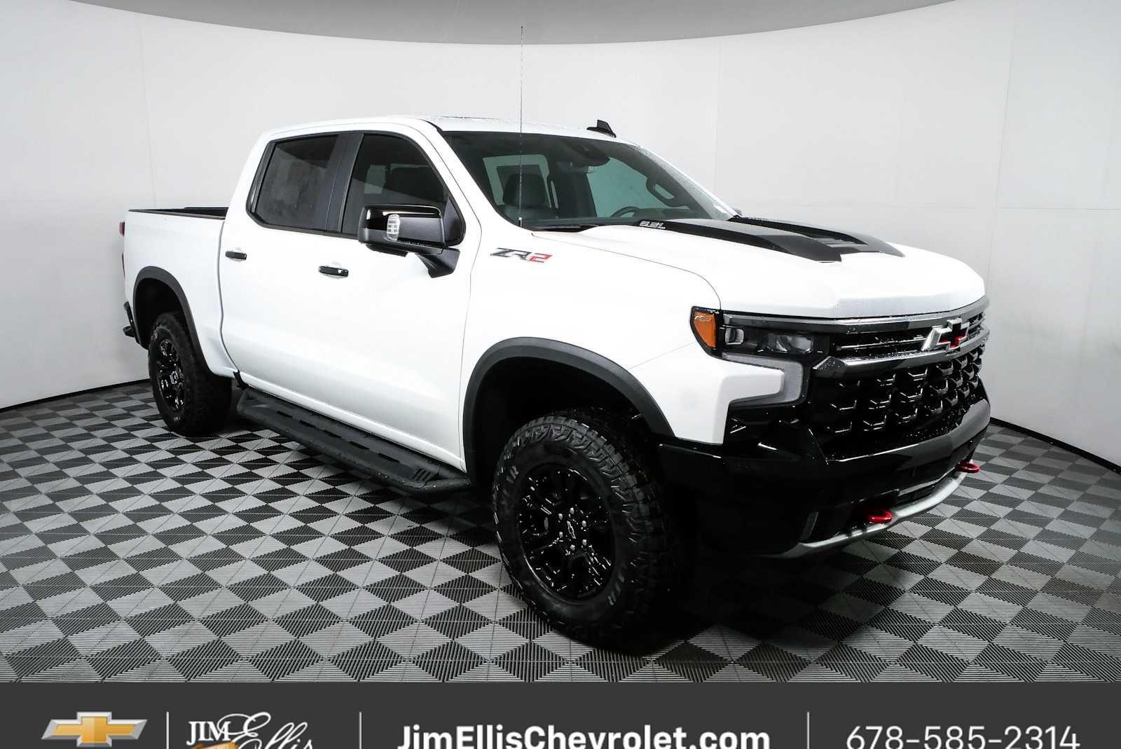 Summit White 2026 Chevrolet Silverado 1500 Pickup Truck Four-Wheel Drive Automatic