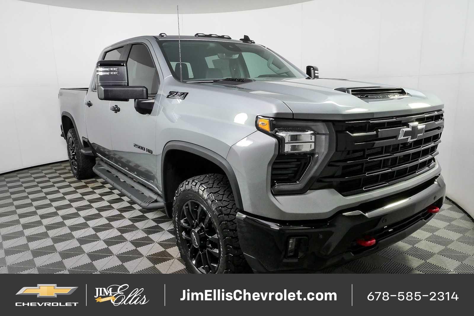 Sterling Gray Metallic 2026 Chevrolet Silverado 2500HD Pickup Truck Four-Wheel Drive Automatic