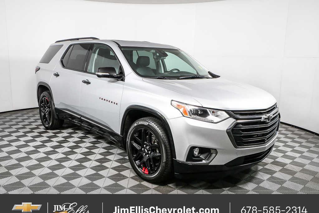 Silver Ice Metallic 2020 Chevrolet Traverse SUV / Crossover Front-Wheel Drive 9-Speed Automatic