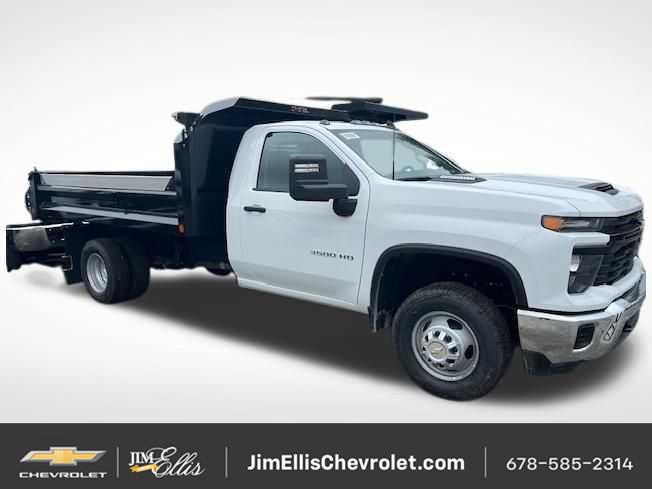 Summit White 2025 Chevrolet Silverado 3500HD Chassis Pickup Truck Four-Wheel Drive Automatic