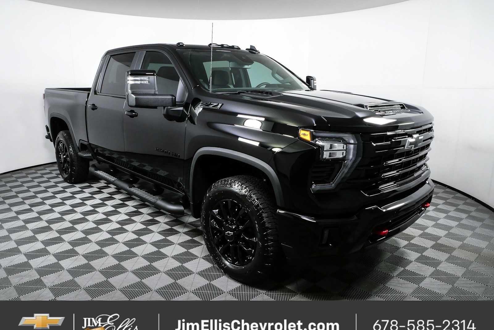 Black 2026 Chevrolet Silverado 2500HD Pickup Truck Four-Wheel Drive Automatic