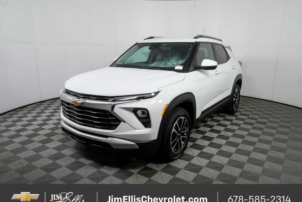 Summit White 2025 Chevrolet Trailblazer SUV / Crossover Four-Wheel Drive 9-Speed Automatic