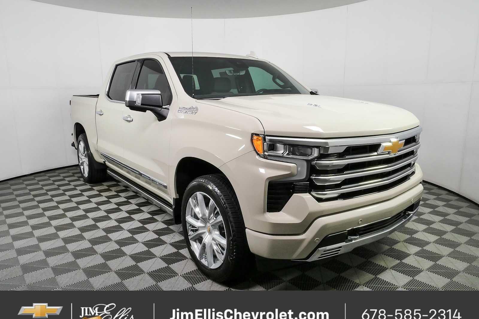 White Sands 2026 Chevrolet Silverado 1500 Pickup Truck Four-Wheel Drive Automatic