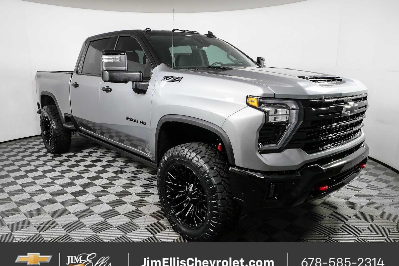 Sterling Gray Metallic 2026 Chevrolet Silverado 2500HD Pickup Truck Four-Wheel Drive Automatic