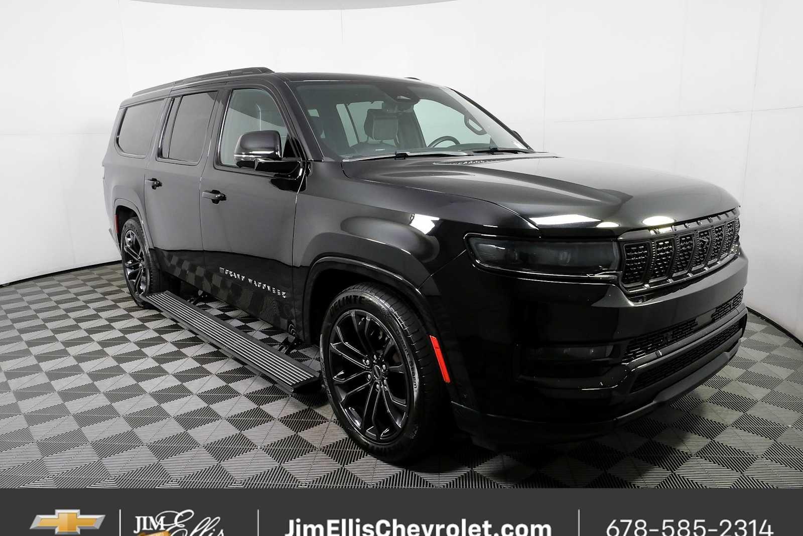 Diamond Black Crystal Pearlcoat 2024 Jeep Grand Wagoneer L SUV / Crossover Four-Wheel Drive 8-Speed Automatic