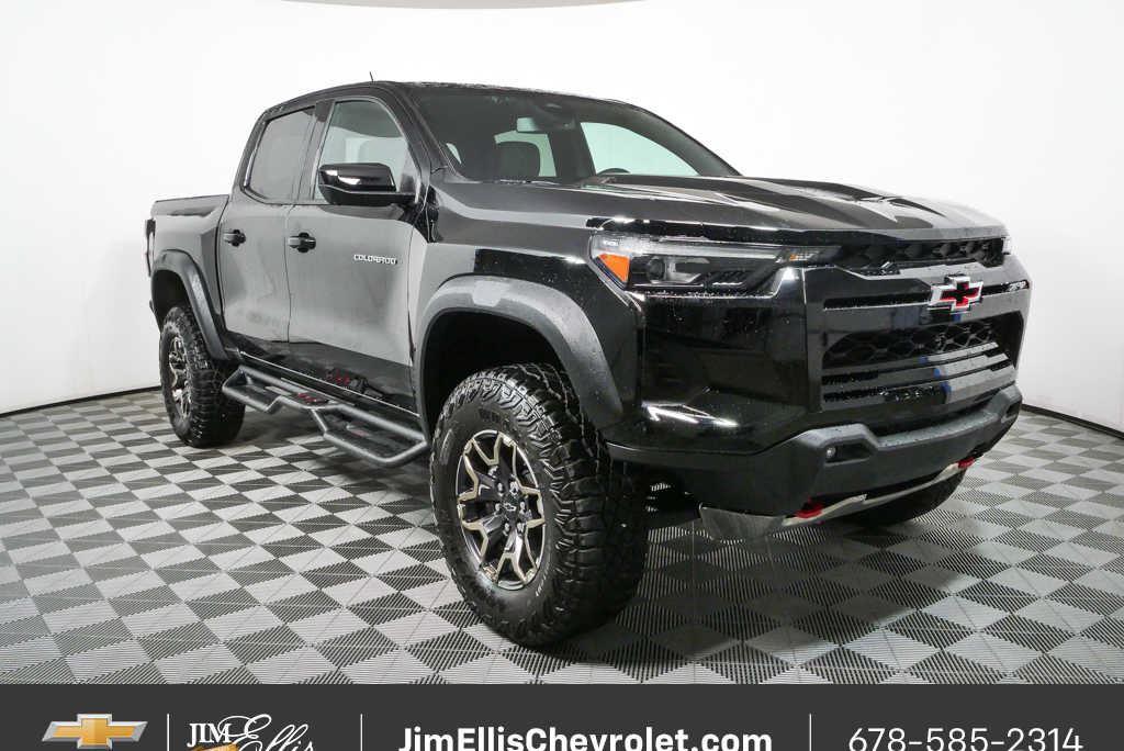 Black 2024 Chevrolet Colorado Pickup Truck Four-Wheel Drive 8-Speed Automatic