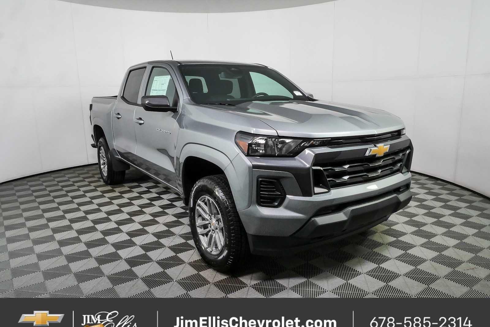 Sterling Gray Metallic 2026 Chevrolet Colorado Pickup Truck Four-Wheel Drive 8-Speed Automatic