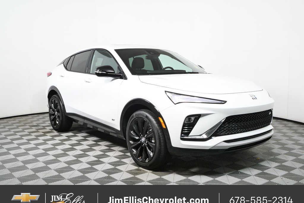 Summit White 2025 Buick Envista SUV / Crossover Front-Wheel Drive 6-Speed Automatic