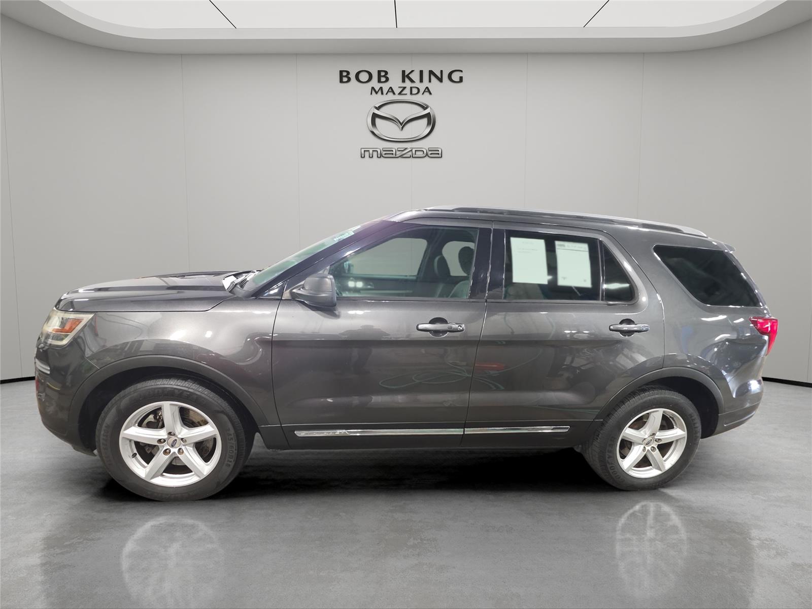 View vehicle photo 2