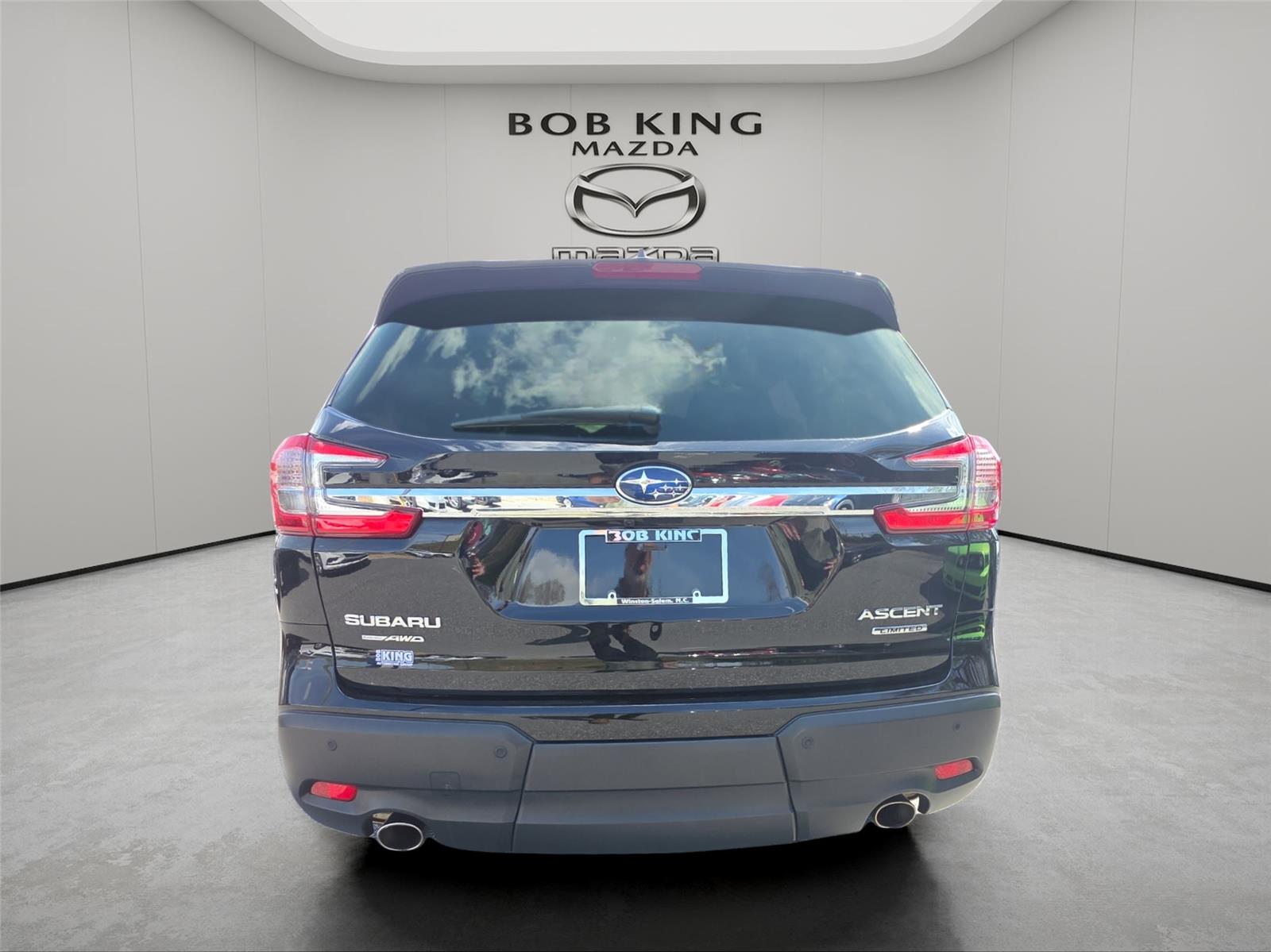 View vehicle photo 6