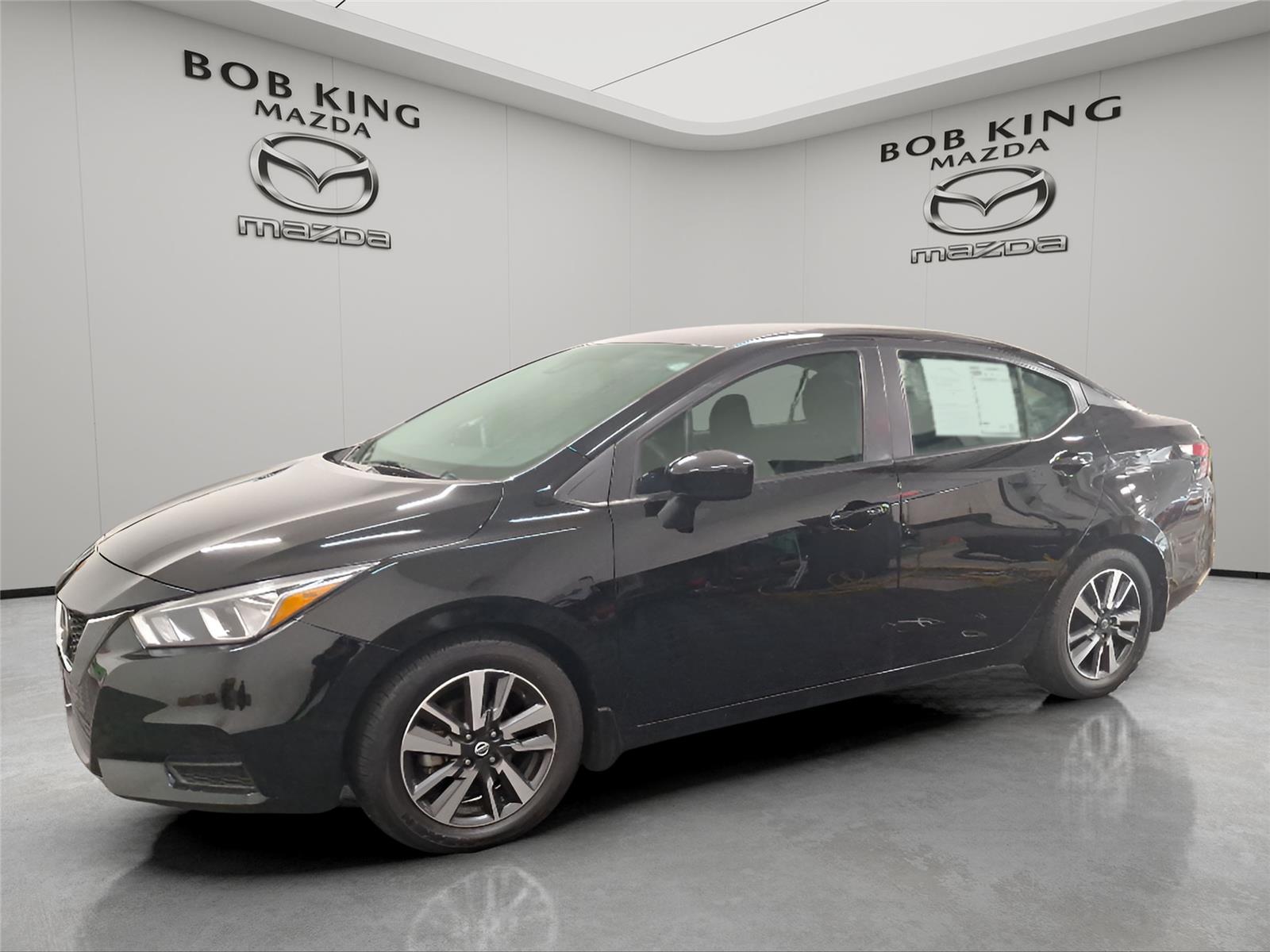 Super Black 2022 Nissan Versa SV FWD Sedan Front-Wheel Drive