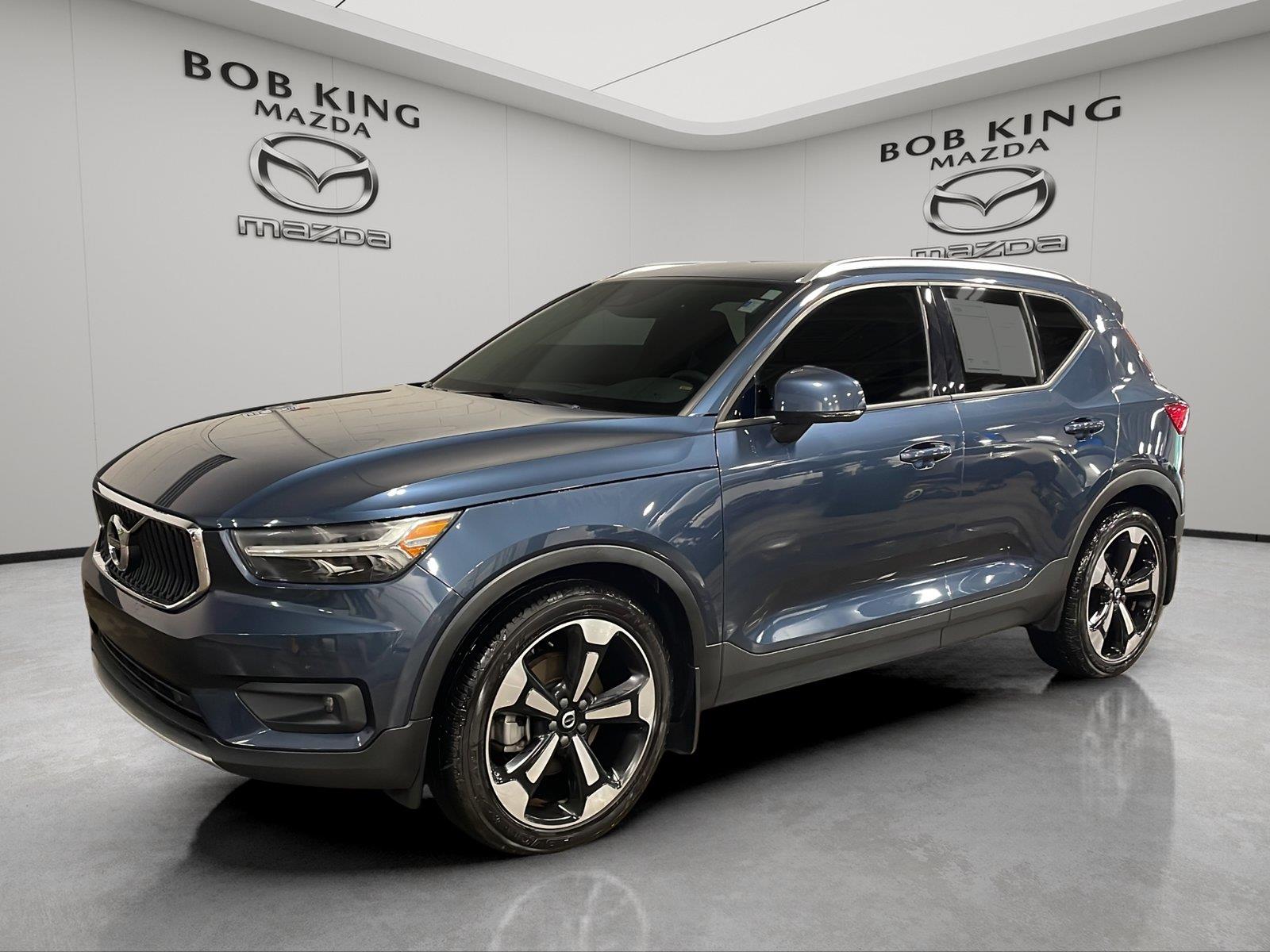 2021 Volvo XC40 T5 Momentum AWD