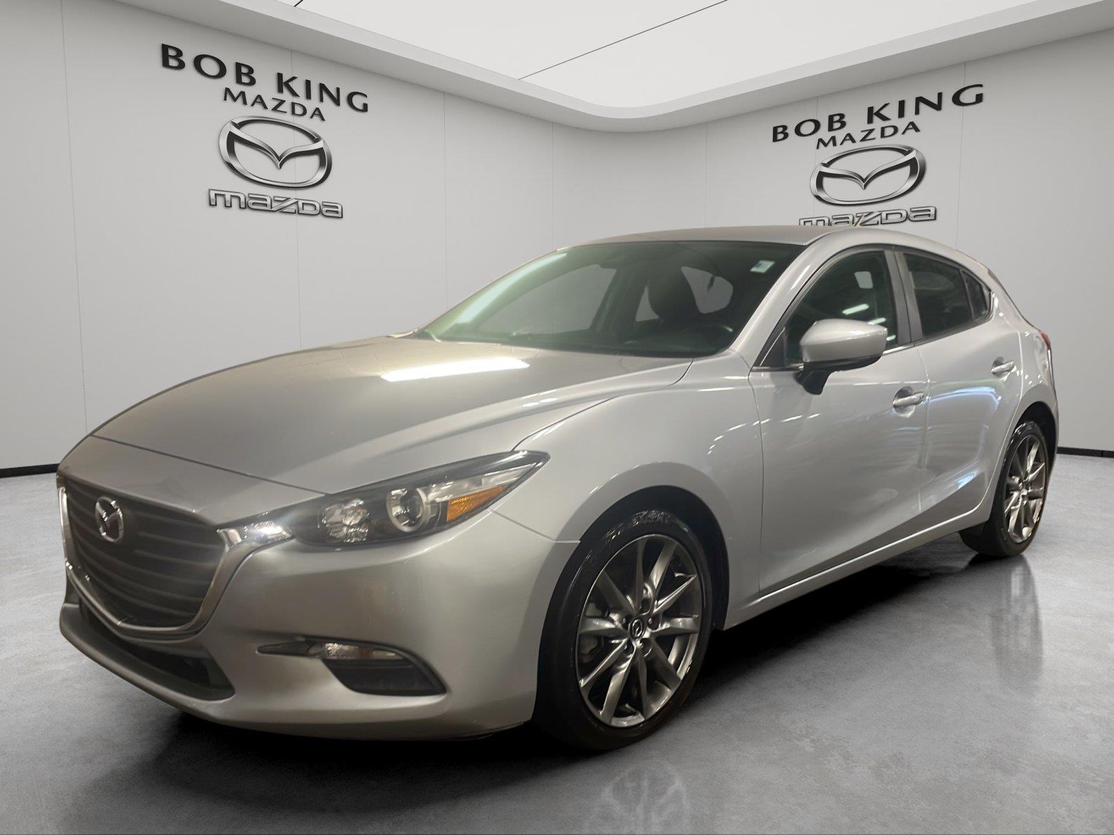Sonic Silver Metallic 2018 Mazda MAZDA3 Hatchback Front-Wheel Drive Automatic