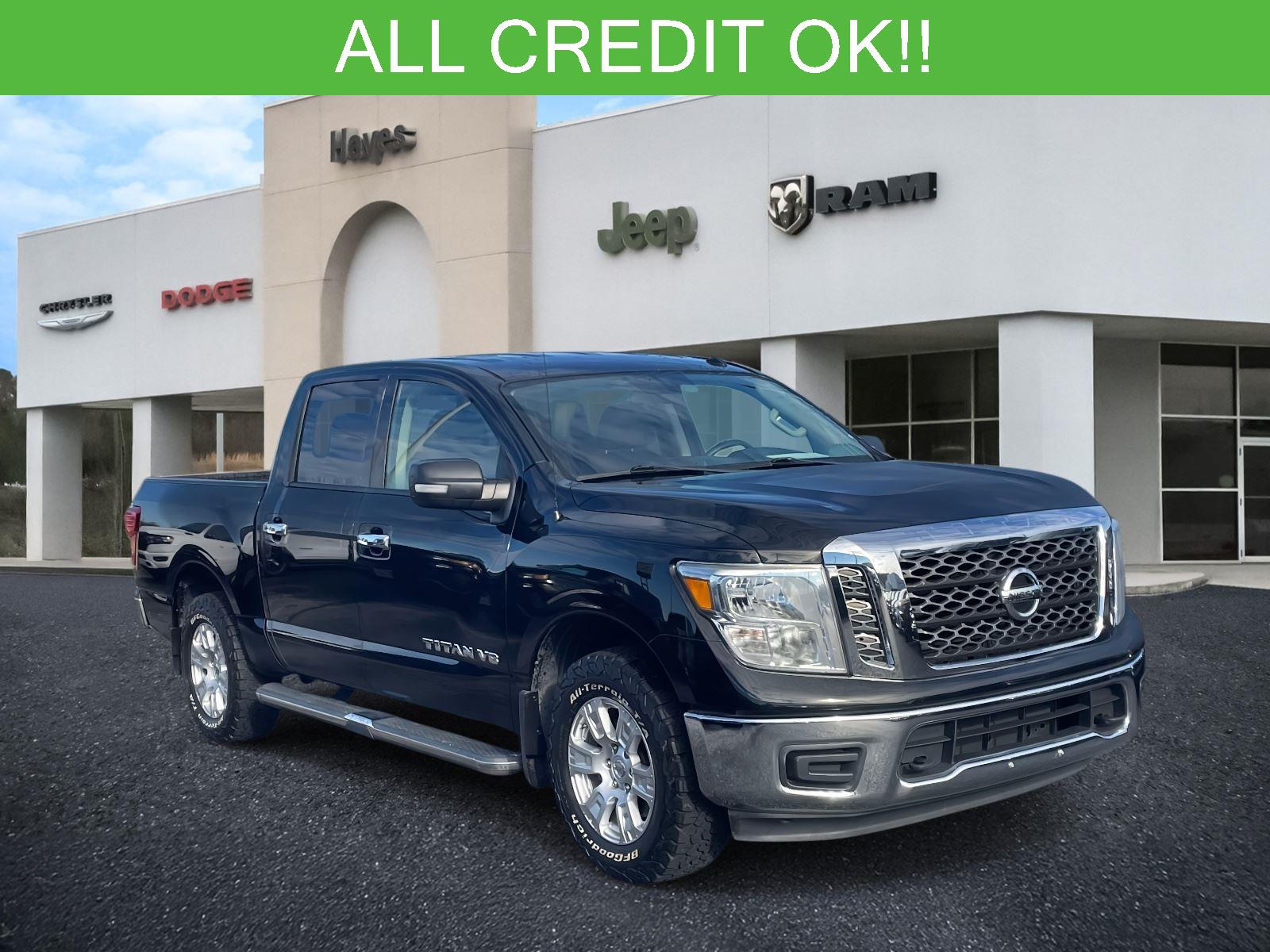 2018 Nissan Titan SV Crew Cab 4WD