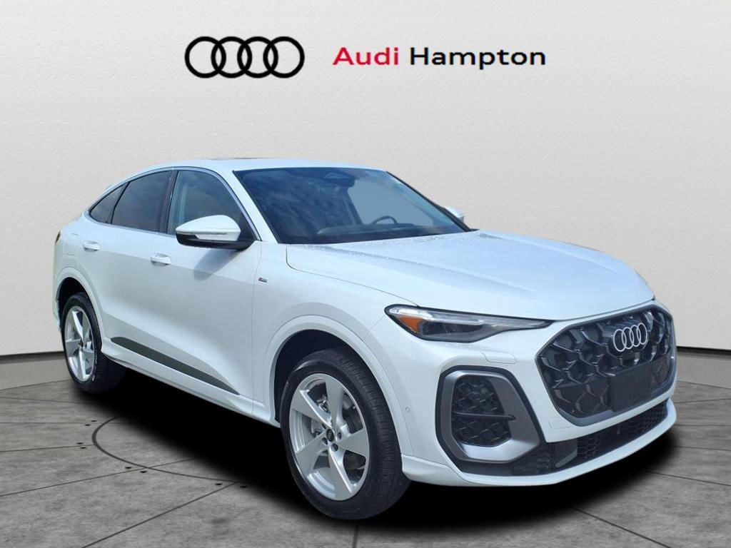Glacier White Metallic 2025 Audi Q5 Sportback quattro Premium Plus S Line 45 TFSI Sedan All-Wheel Drive Automatic