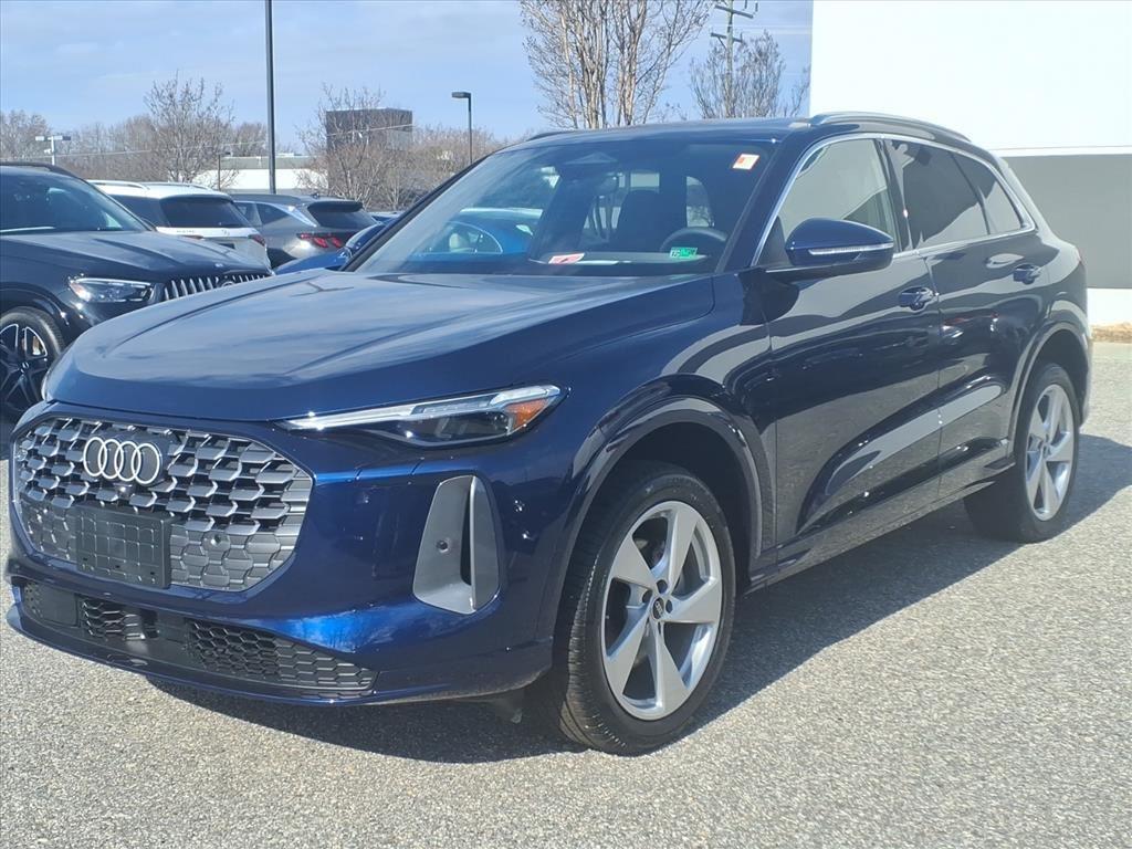 Navarra Blue Metallic 2025 Audi Q5 quattro Prestige 40 TFSI SUV / Crossover All-Wheel Drive Automatic