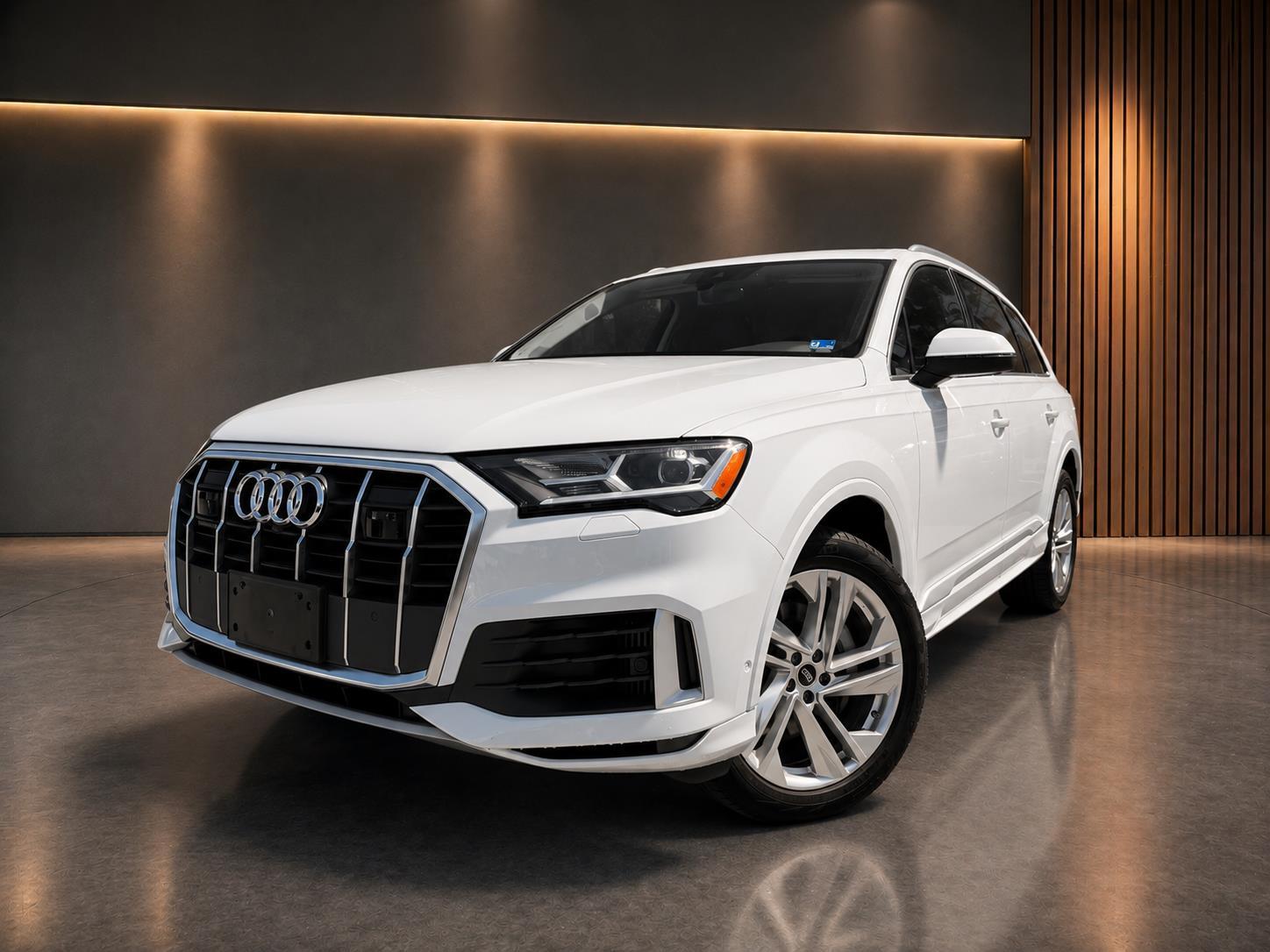 Glacier White Metallic 2023 Audi Q7 quattro Premium Plus 55 TFSI SUV / Crossover All-Wheel Drive Automatic