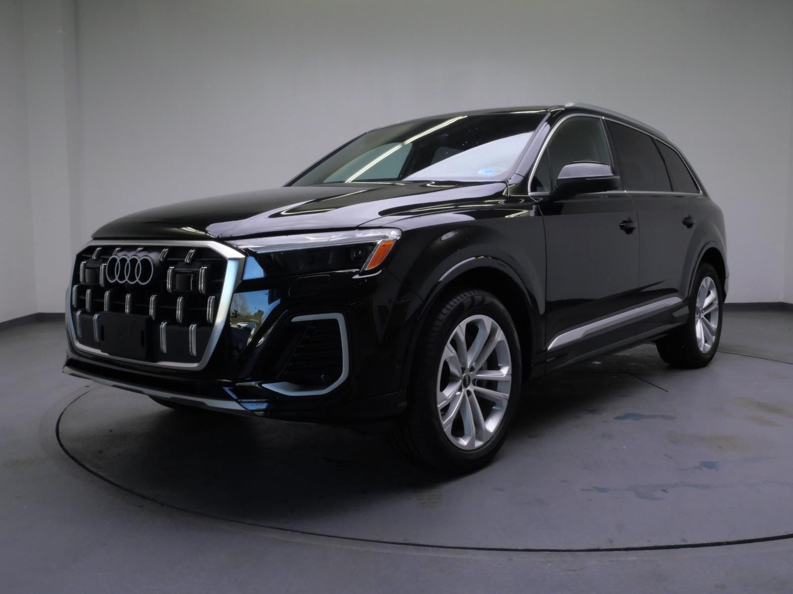 Mythos Black Metallic 2025 Audi Q7 quattro Premium 45 TFSI SUV / Crossover All-Wheel Drive Automatic