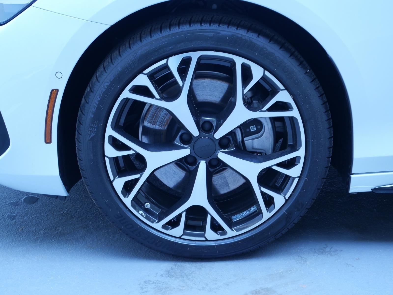 New 2026 Glacier White Metallic Audi Premium Plus image 15