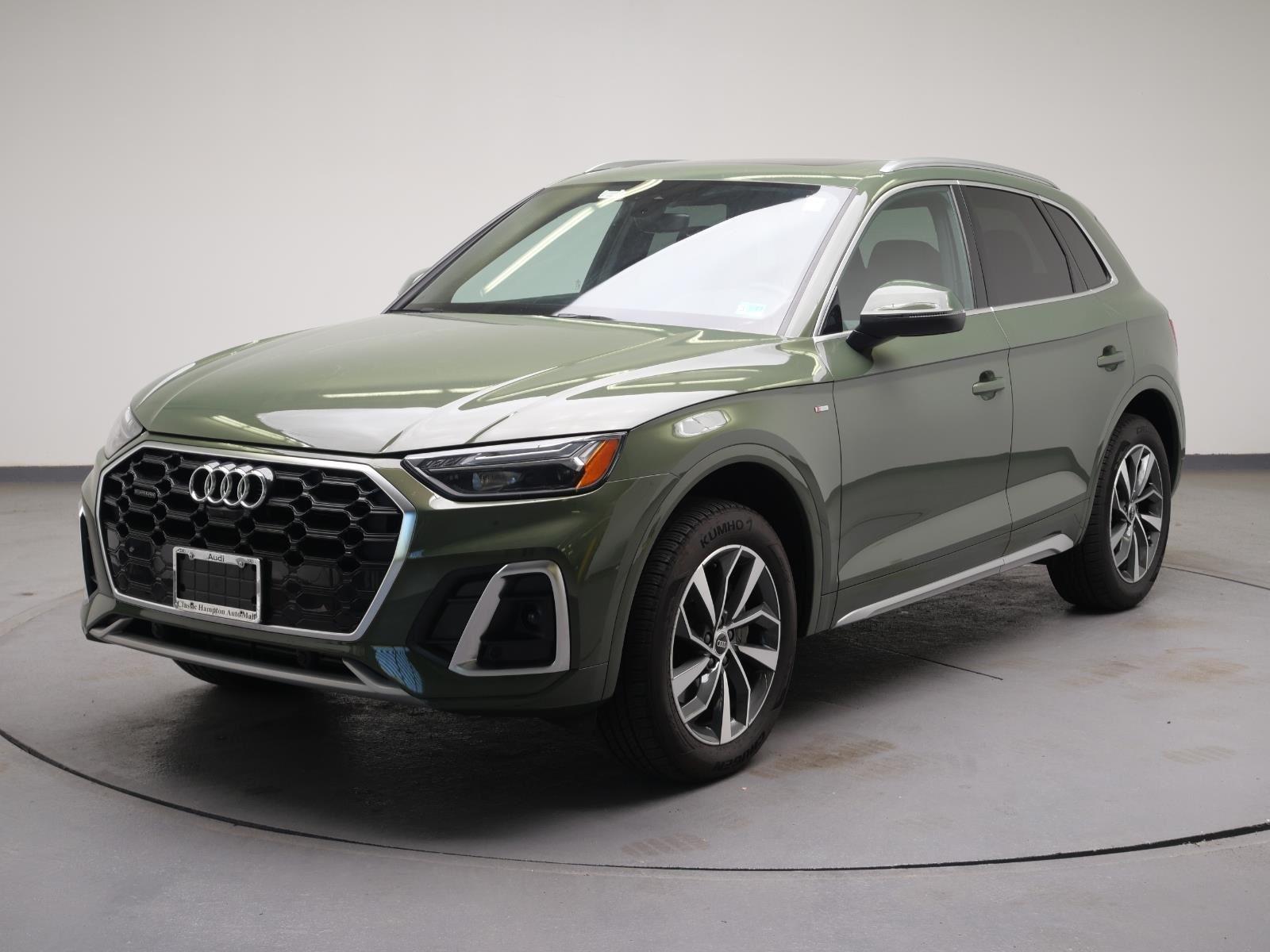 District Green Metallic 2025 Audi Q5 quattro Premium Plus S Line 45 TFSI SUV / Crossover All-Wheel Drive Automatic