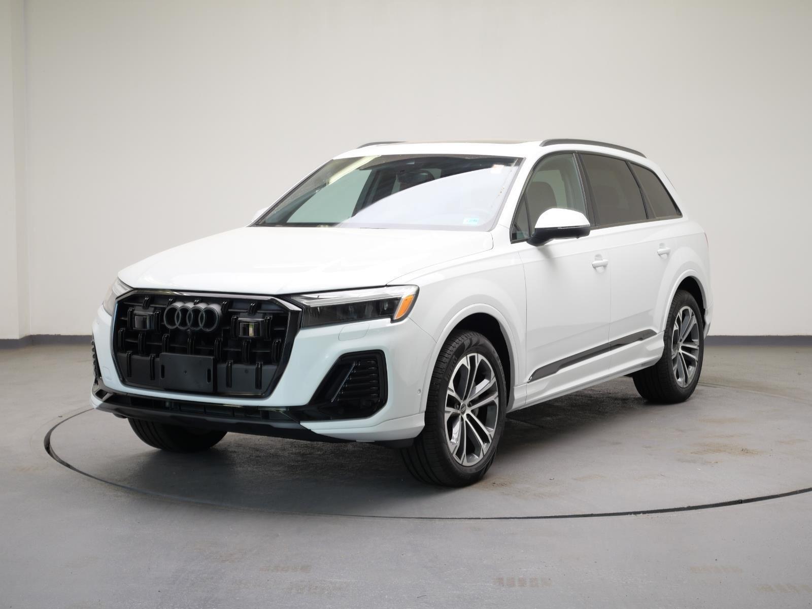 Glacier White Metallic 2025 Audi Q7 quattro Premium Plus 45 TFSI SUV / Crossover All-Wheel Drive Automatic