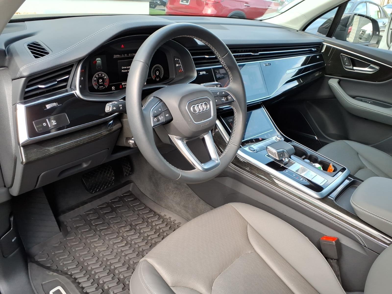 Used 2025 Daytona Gray Pearl Effect Audi S line Premium Plus image 28