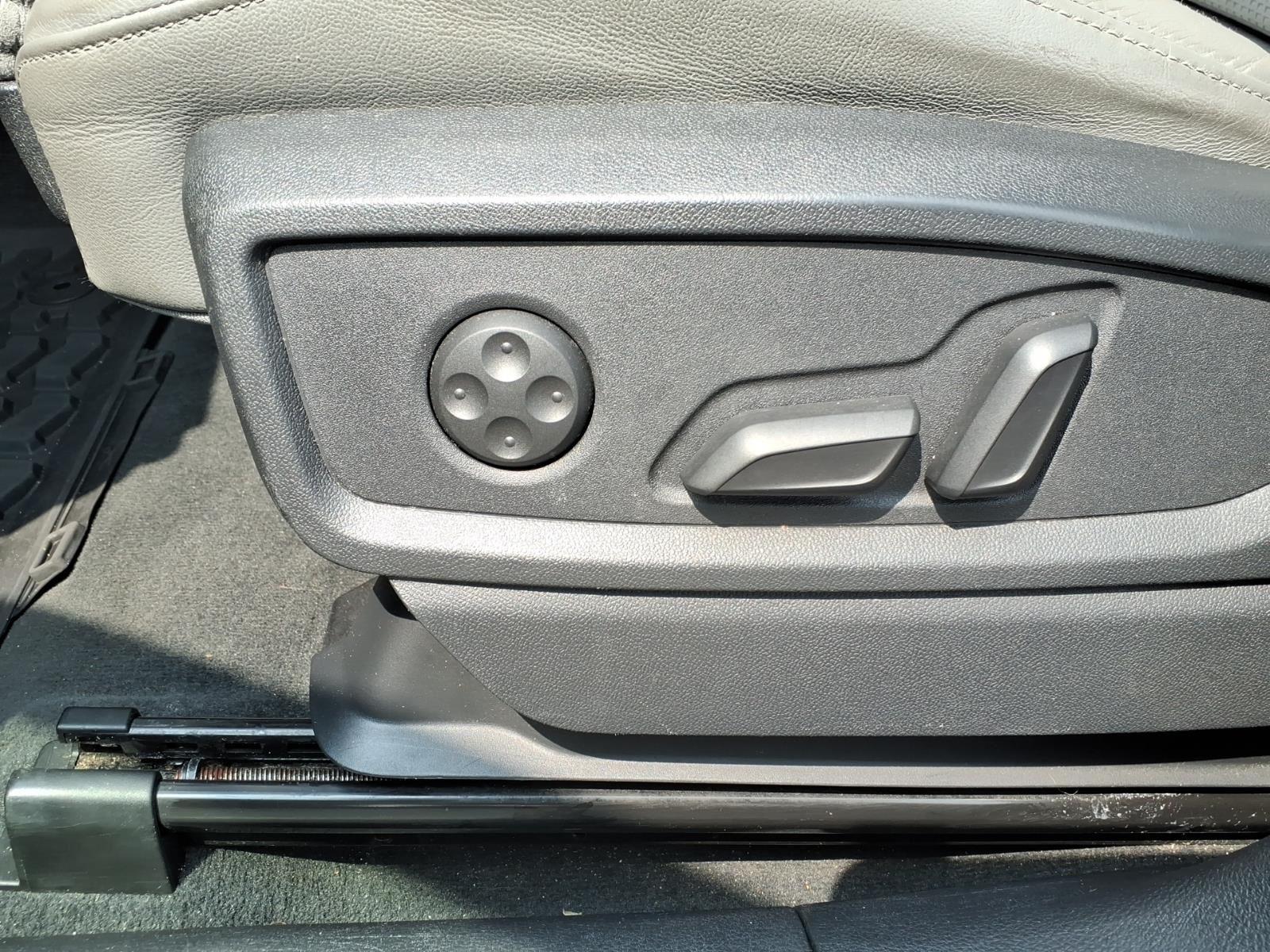 Certified Used 2022 Daytona Gray Pearl Effect Audi Premium Plus image 22