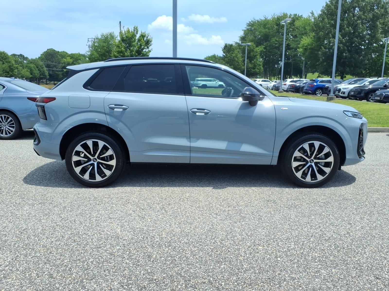 New 2026 Arrow Gray Pearl Effect Audi S line image 5