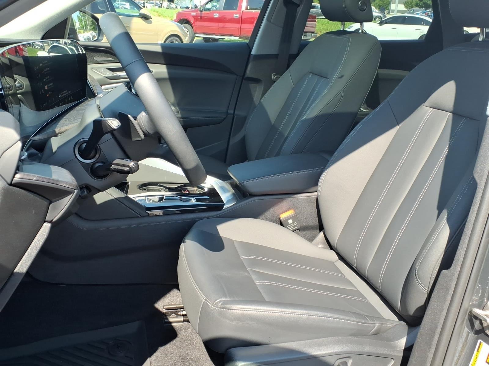 Certified Used 2025 Tambora Gray Metallic Audi Premium Plus image 21