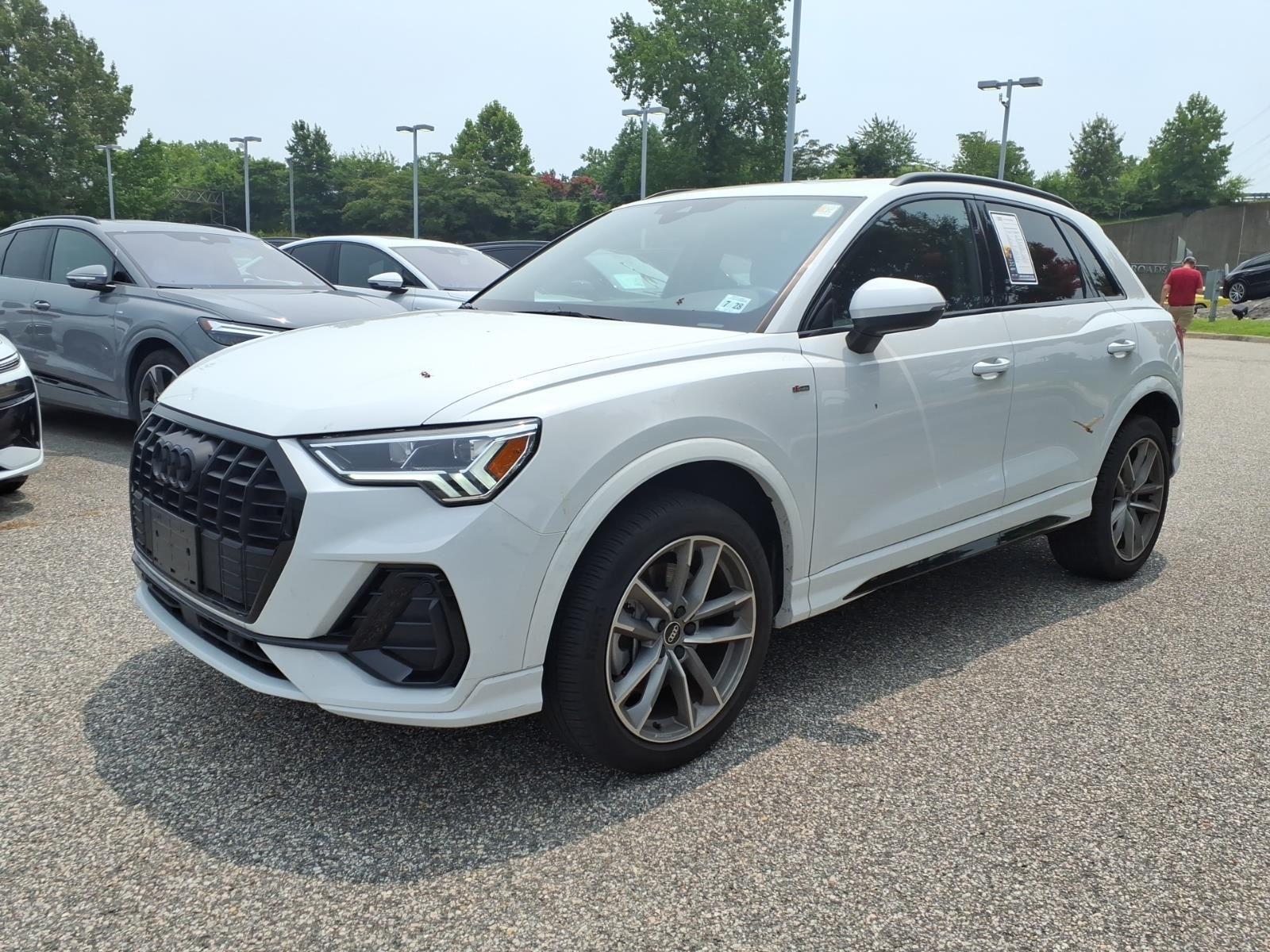 Glacier White Metallic 2023 Audi Q3 SUV / Crossover All-Wheel Drive Automatic