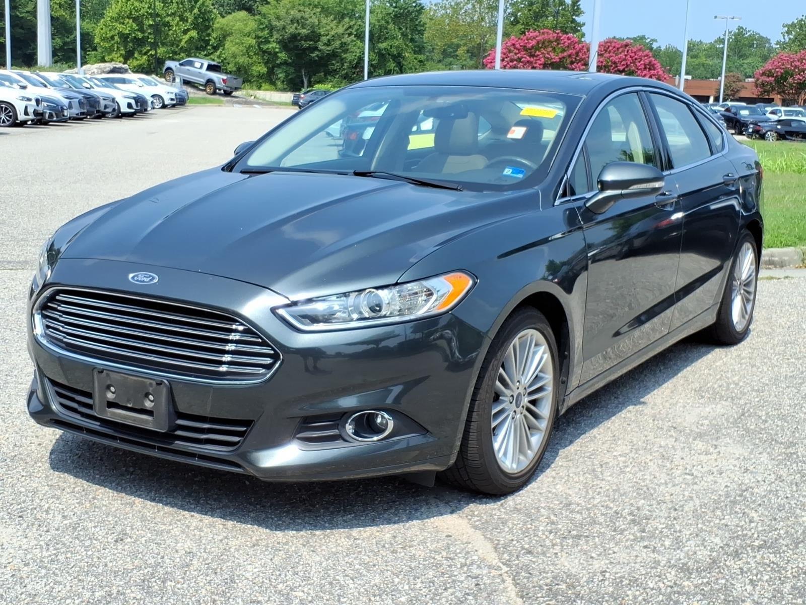 Guard 2016 Ford Fusion Sedan Front-Wheel Drive 6-Speed Automatic