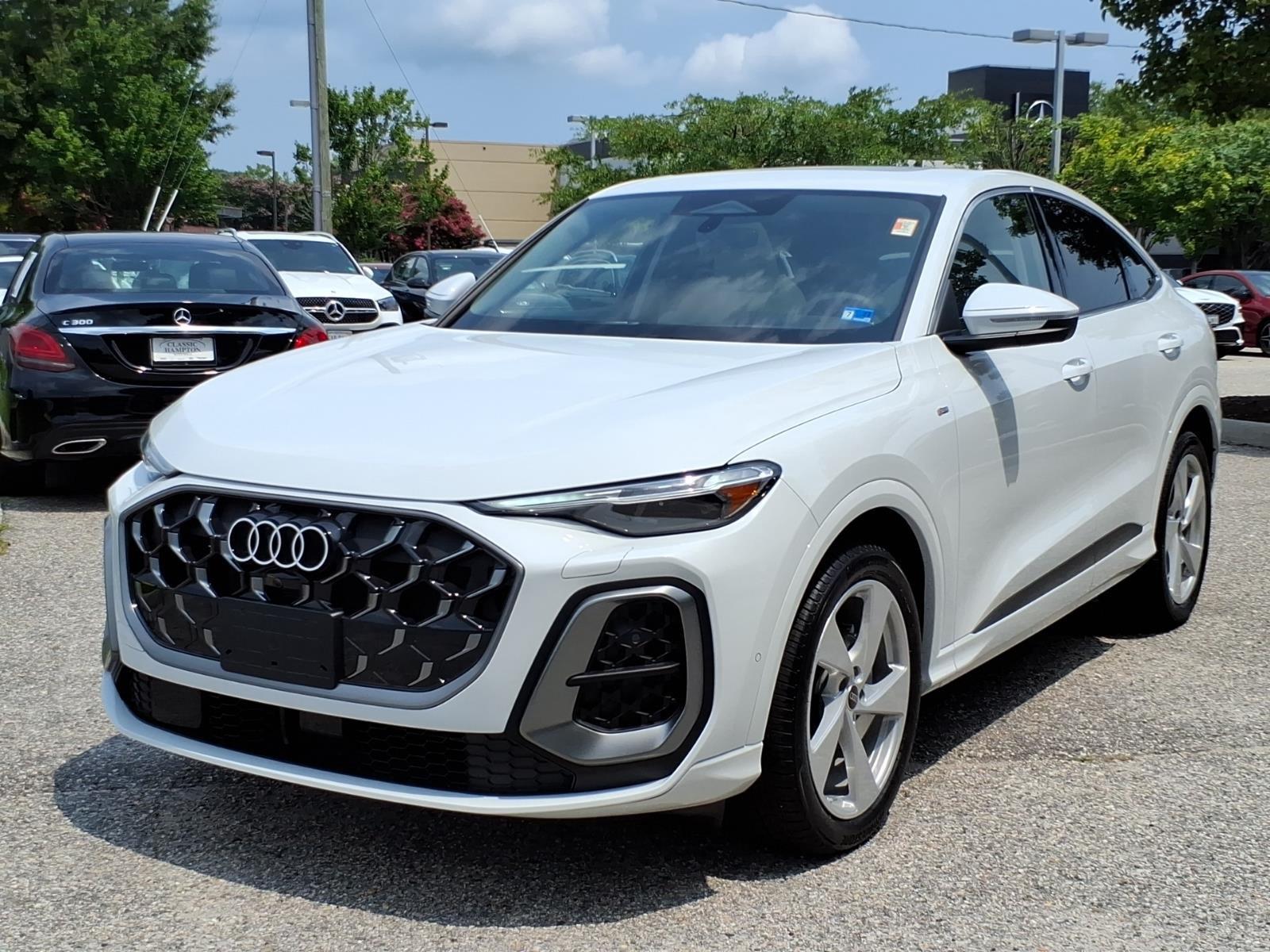 Daytona Gray Pearl Effect 2025 Audi Q5 SUV / Crossover All-Wheel Drive Automatic