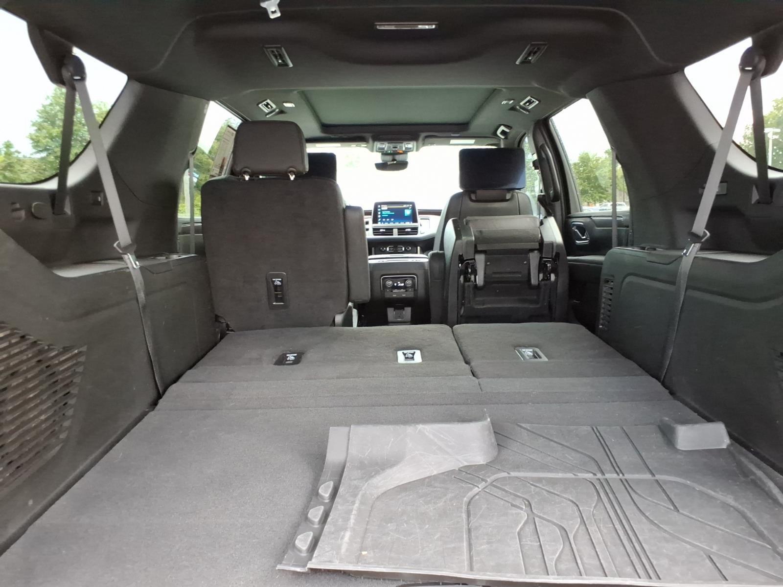 Used 2024 Midnight Blue Metallic Chevrolet High Country image 30