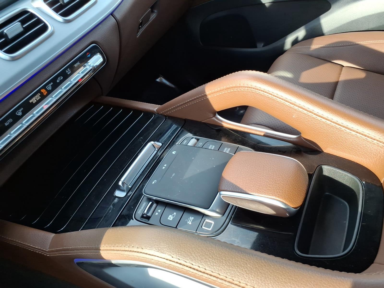 Used 2025 Black MERCEDES-BENZ  image 22
