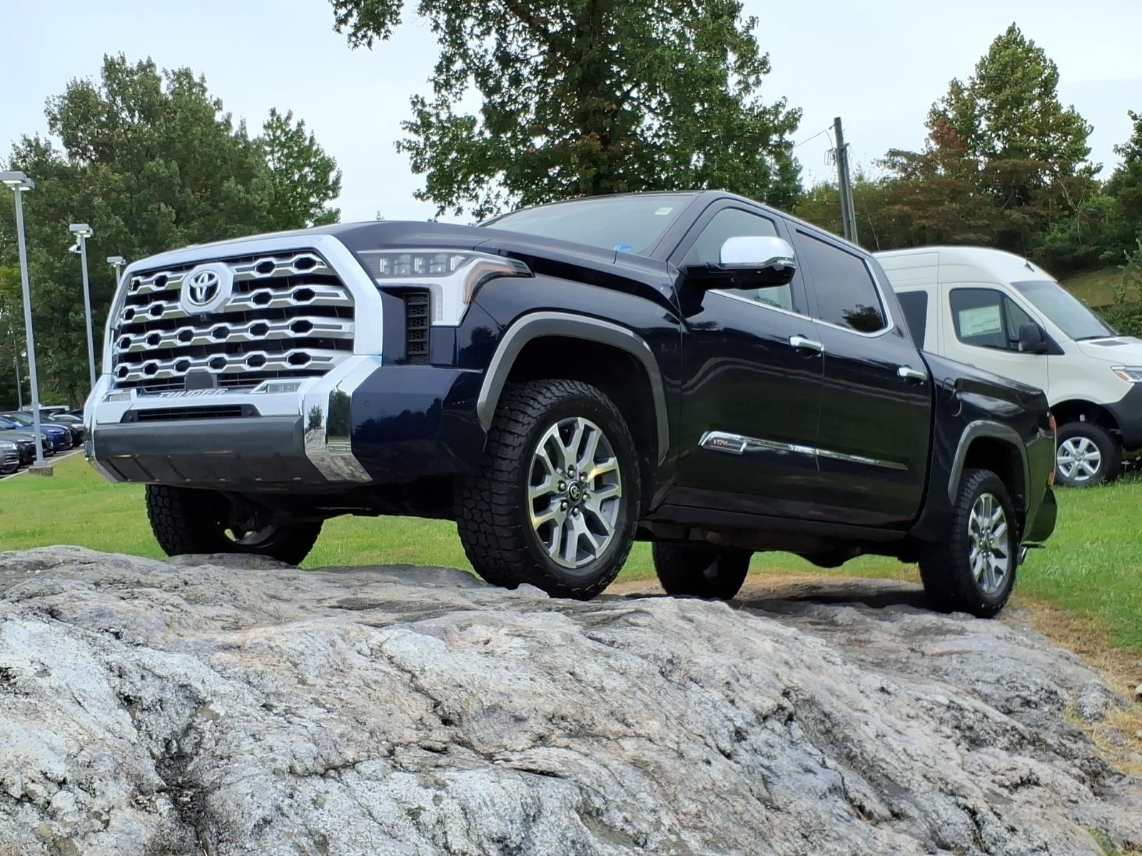 Blueprint 2025 Toyota Tundra Pickup Truck Four-Wheel Drive Automatic