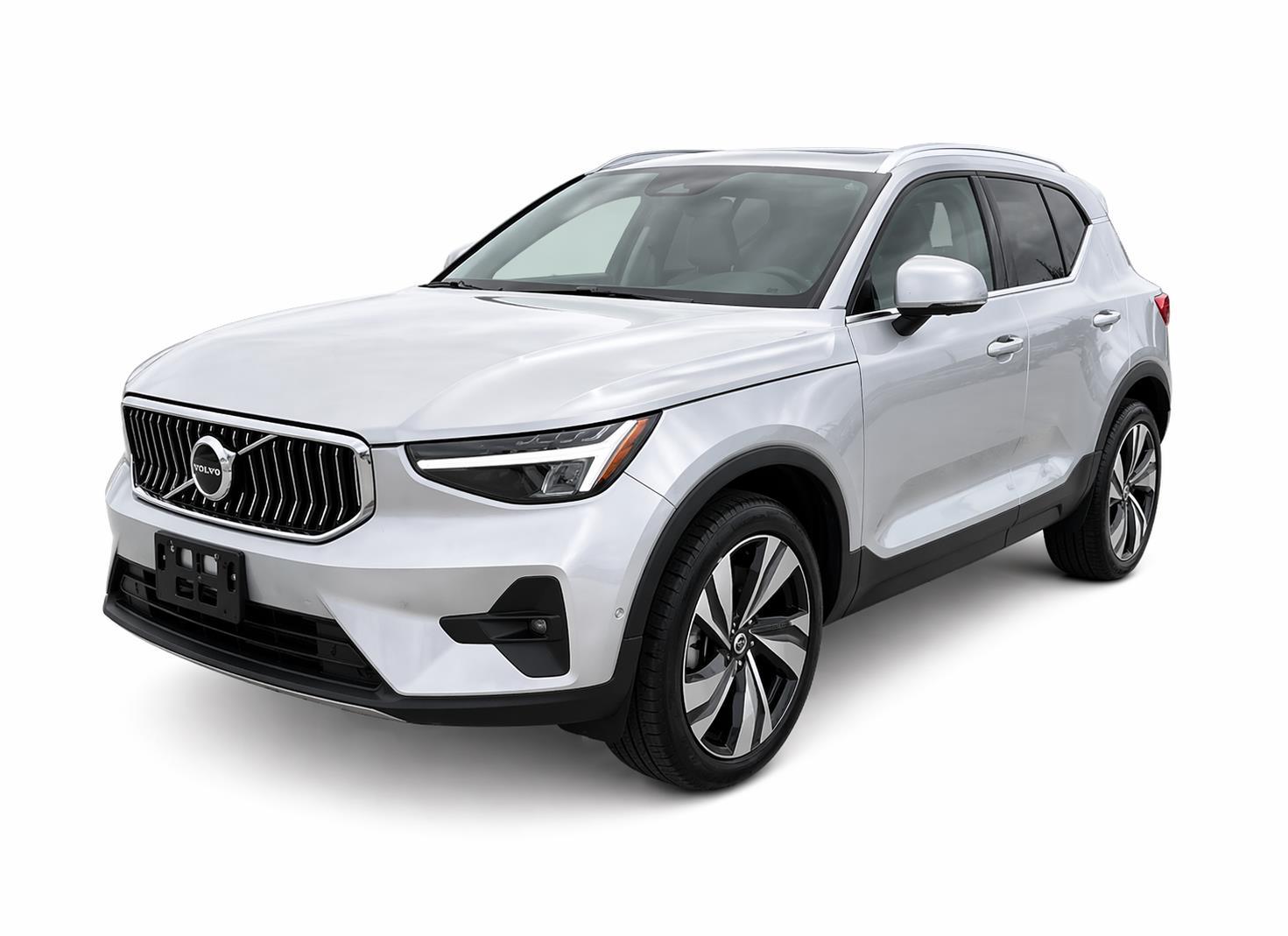 2023 Volvo XC40 B5 Plus Bright Theme AWD