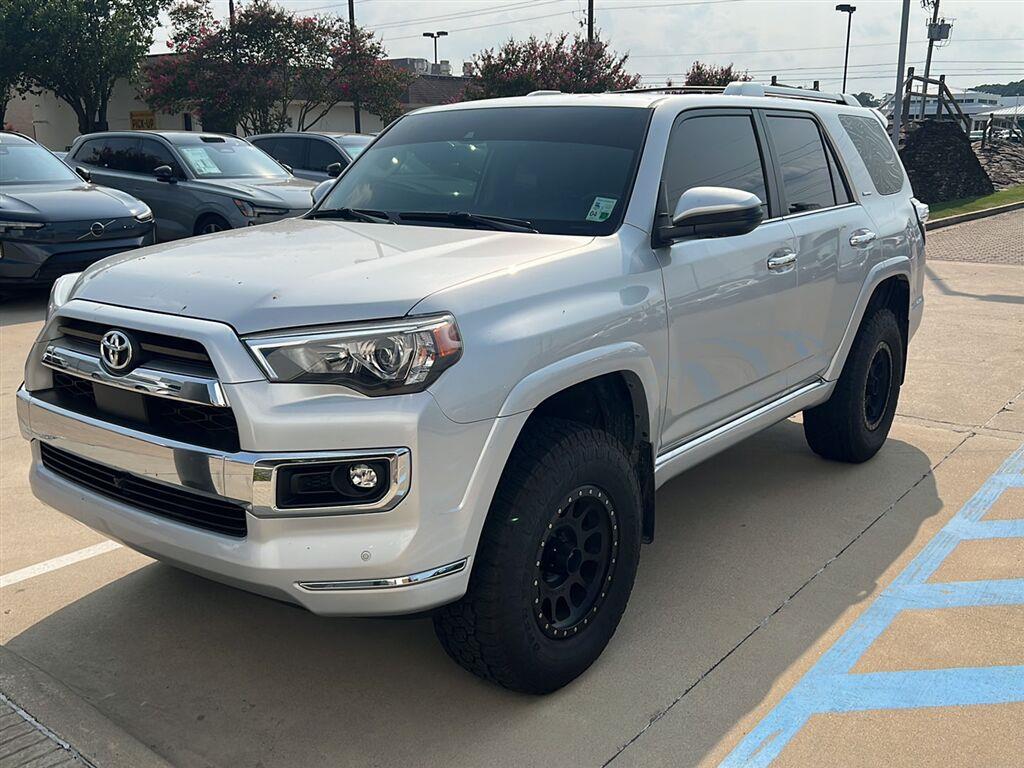 Classic Silver Metallic 2024 Toyota 4Runner SUV / Crossover All-Wheel Drive 5-Speed Automatic