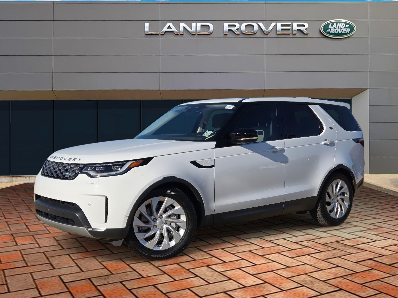 Fuji White 2025 Land Rover Discovery P300 S AWD SUV / Crossover All-Wheel Drive Automatic