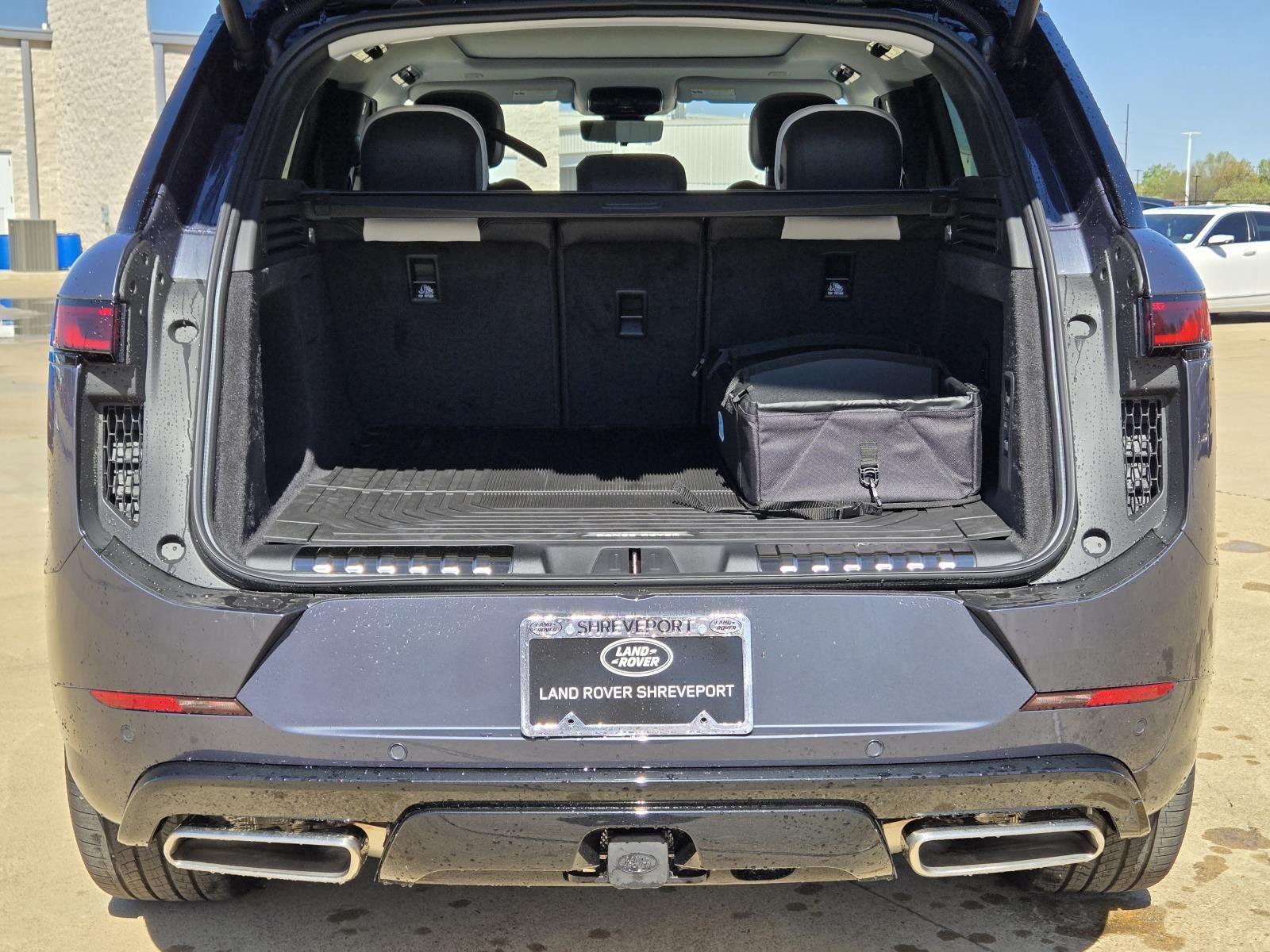 New 2026 Varesine Blue Metallic Land Rover Dynamic SE image 10