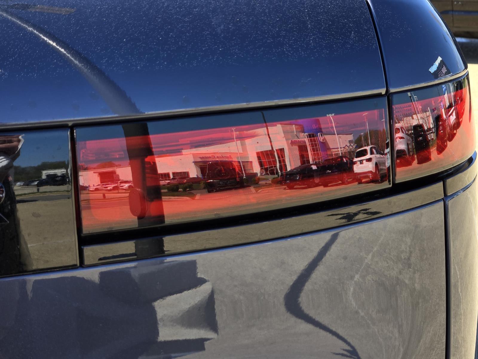 New 2026 Varesine Blue Metallic Land Rover Dynamic SE image 38