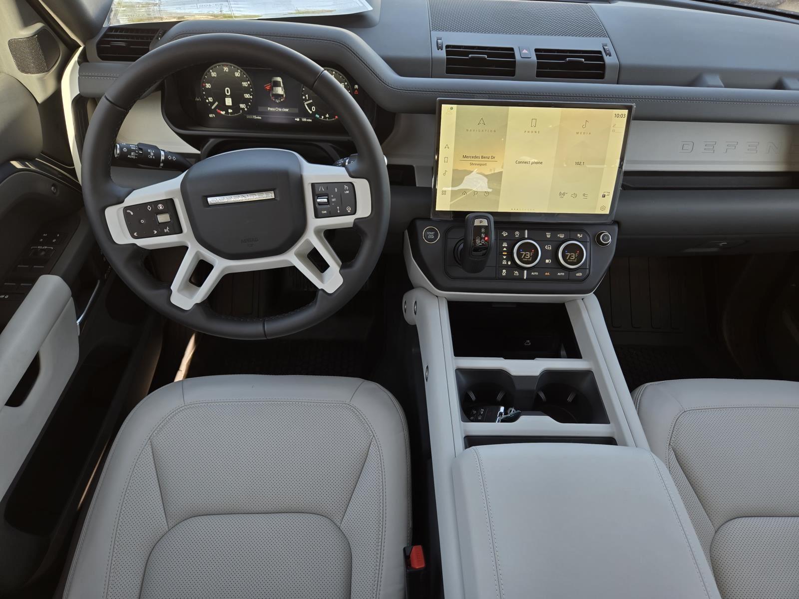 New 2026 Tasman Blue Metallic Land Rover X-Dynamic SE image 32
