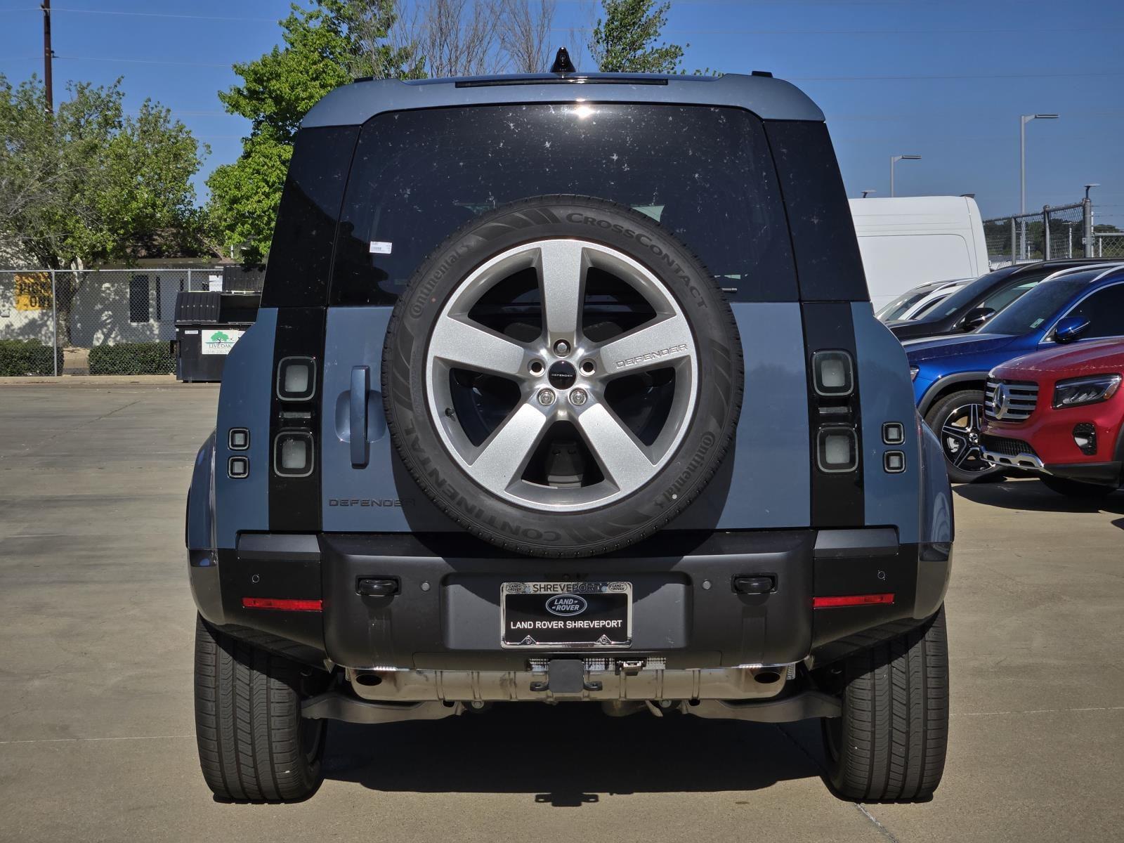 New 2026 Tasman Blue Metallic Land Rover X-Dynamic SE image 5