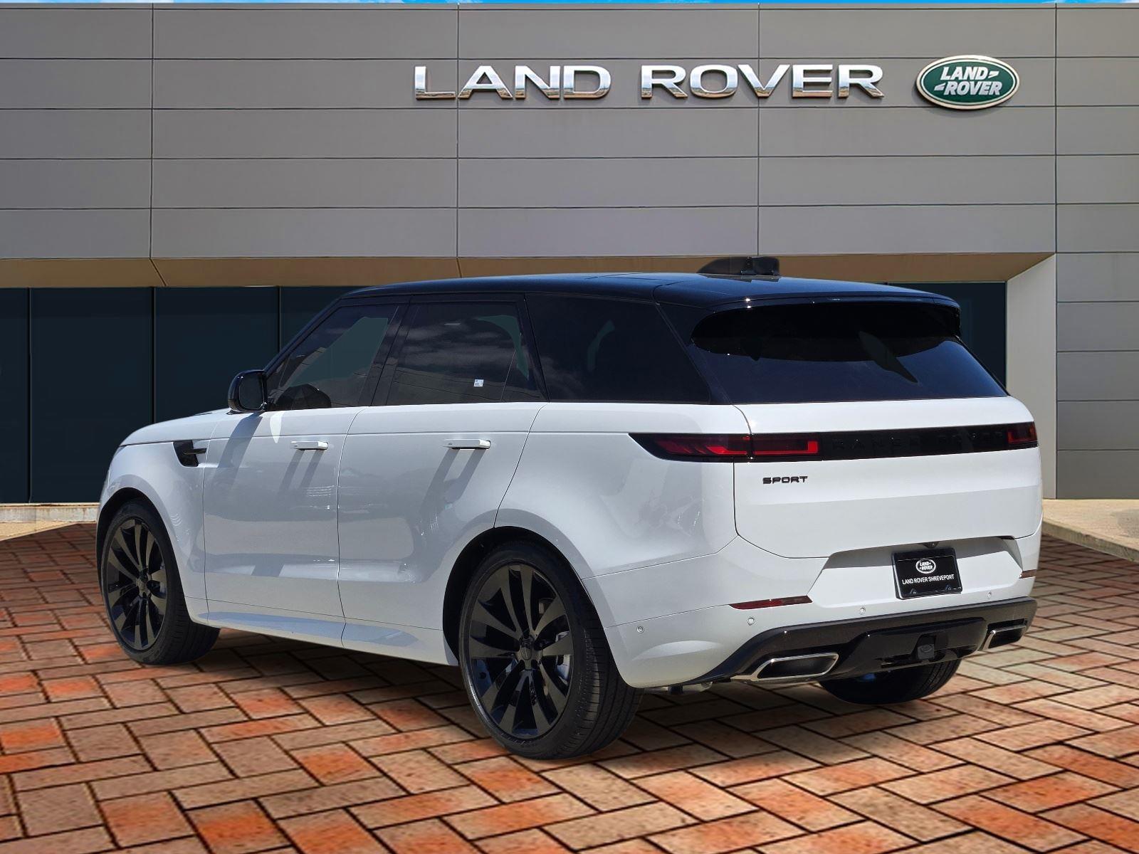 New 2026 Fuji White Land Rover Dynamic SE image 3