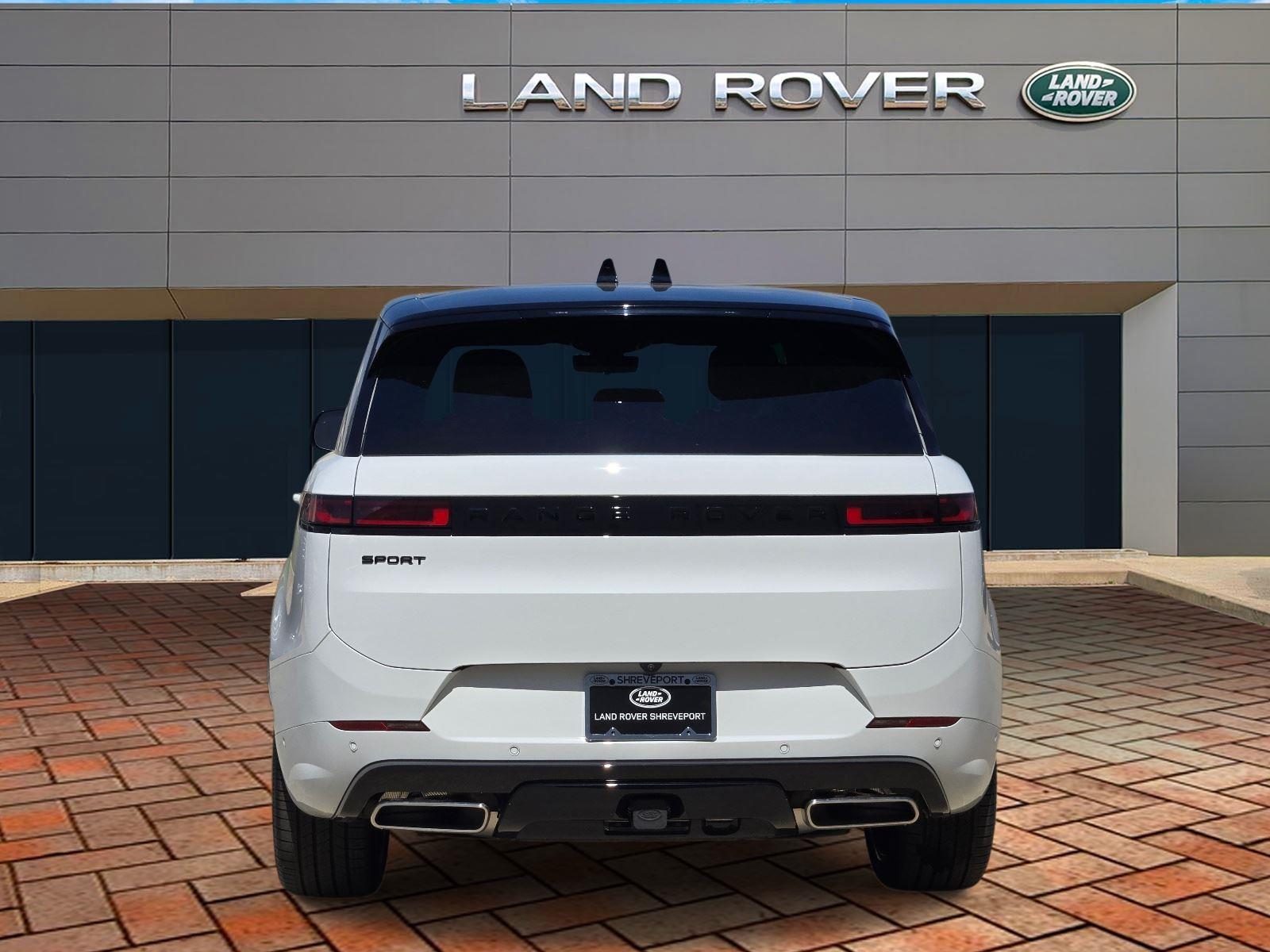 New 2026 Fuji White Land Rover Dynamic SE image 4
