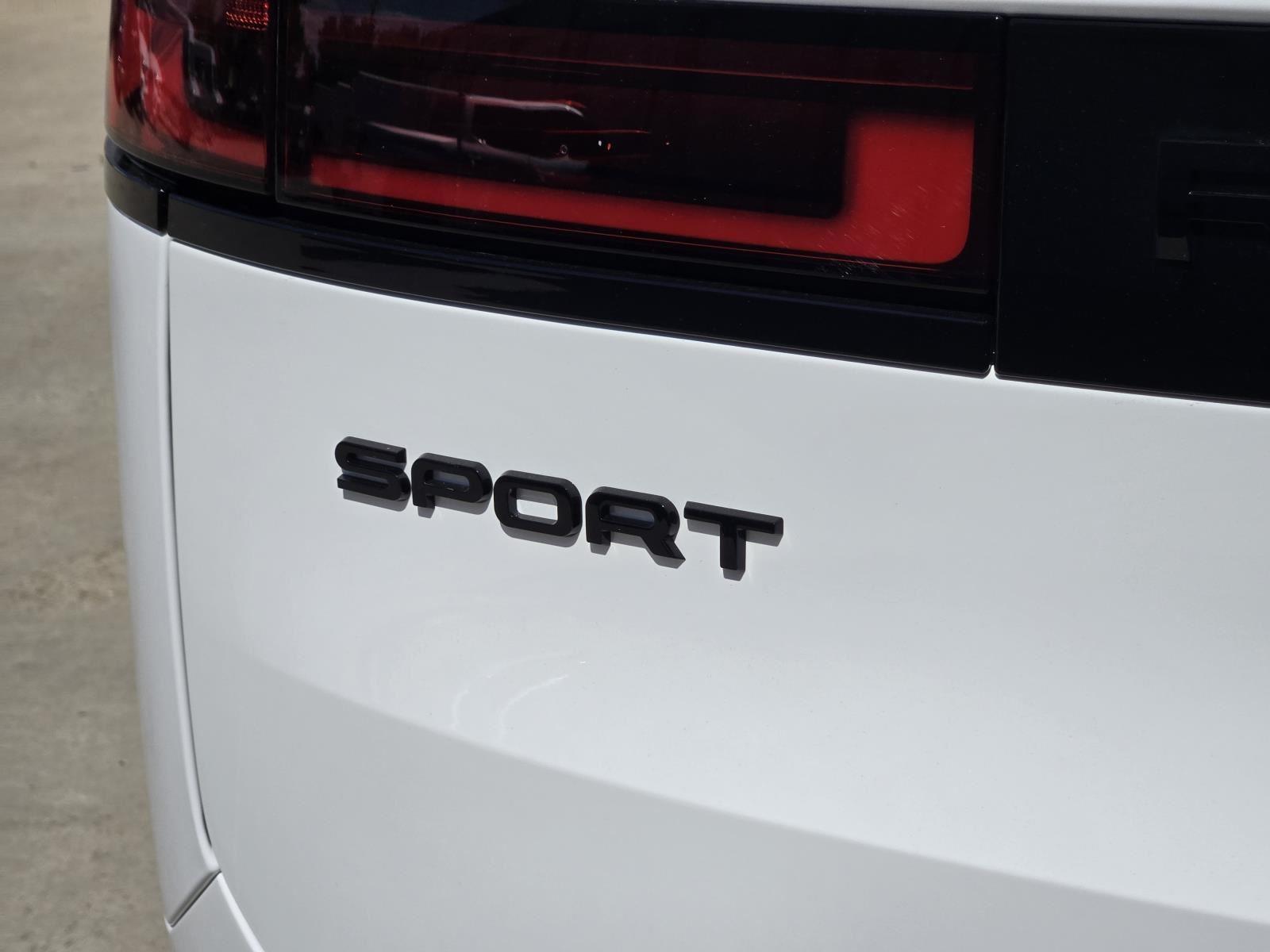 New 2026 Fuji White Land Rover Dynamic SE image 9