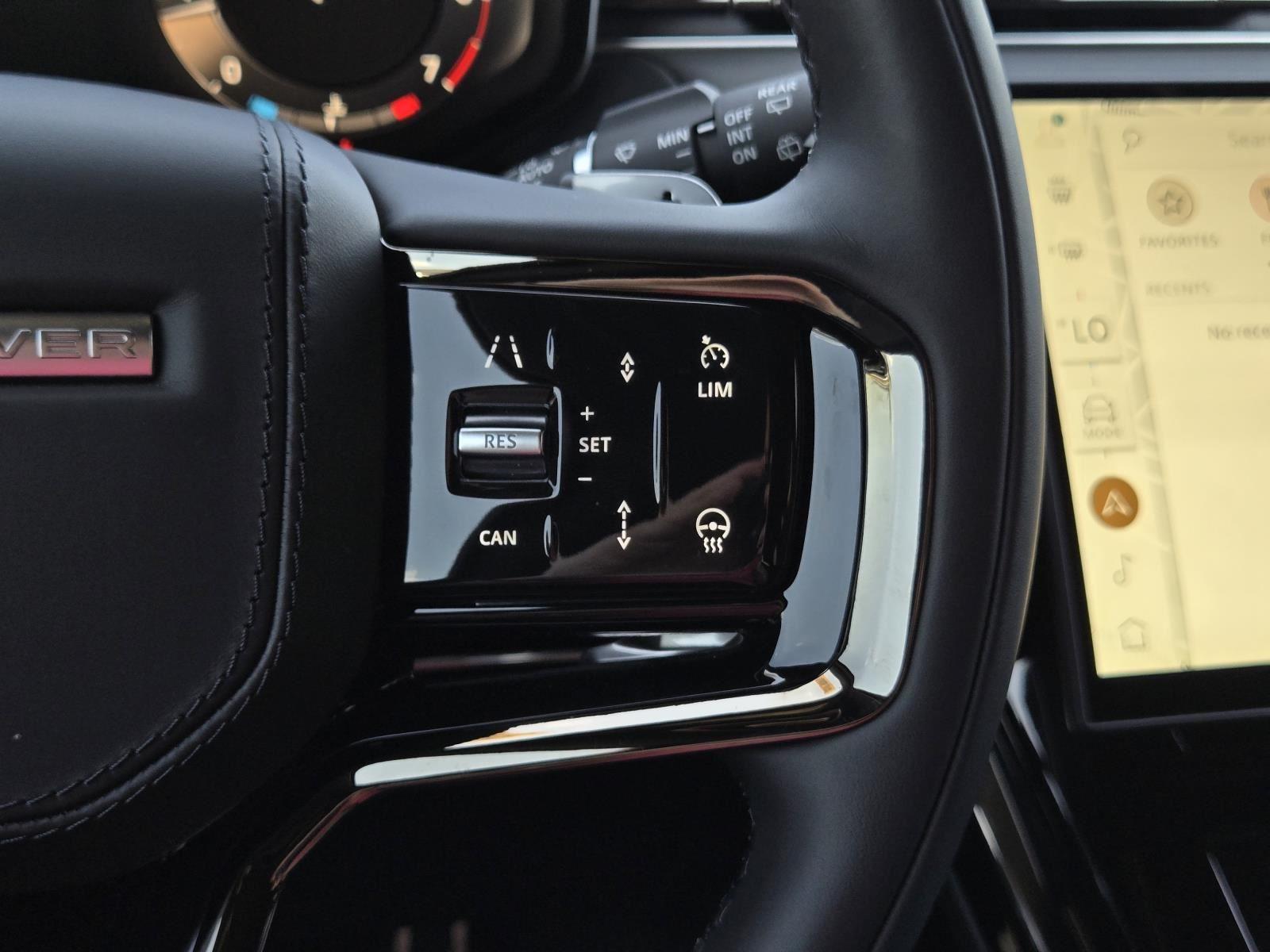 New 2026 Fuji White Land Rover Dynamic SE image 16
