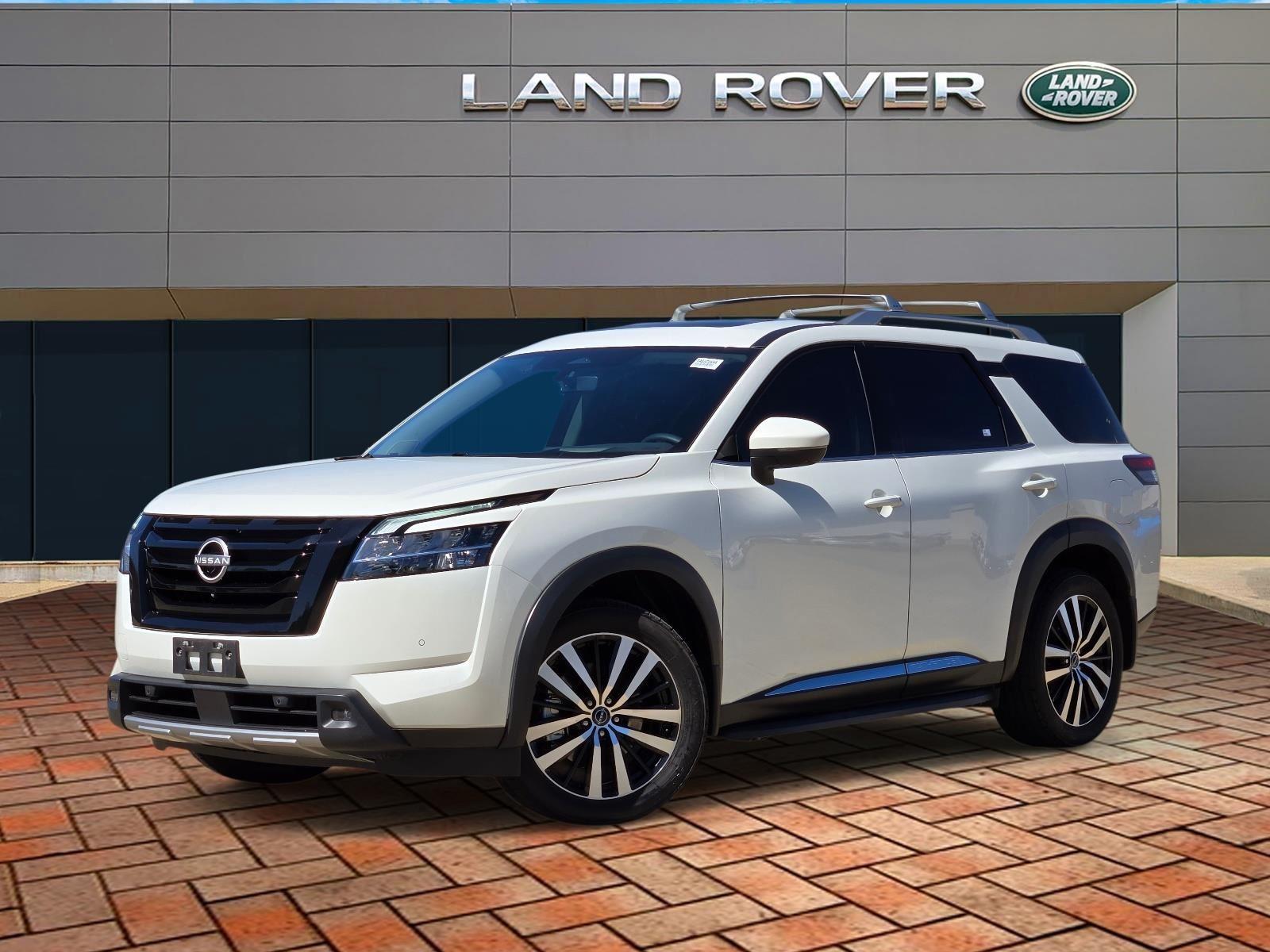 Pearl White Tricoat 2024 Nissan Pathfinder Platinum 4WD SUV / Crossover All-Wheel Drive Automatic