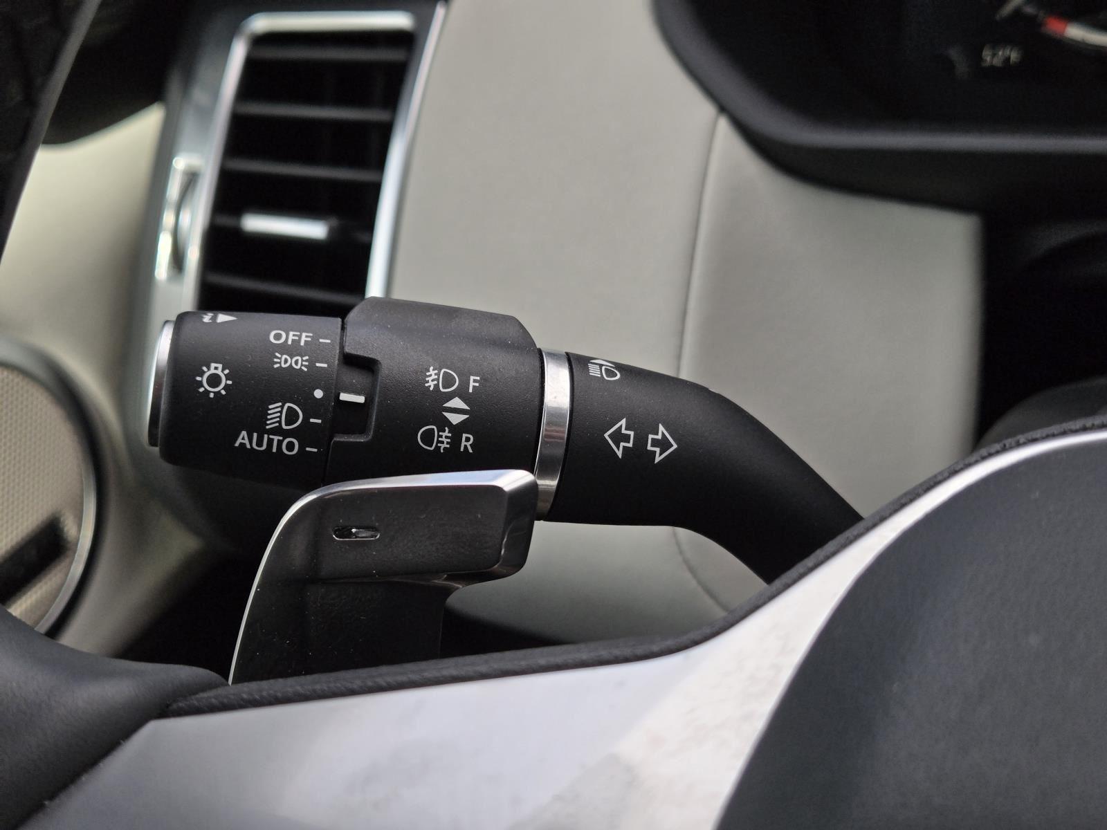 Certified Used 2025 Fuji White Land Rover S image 16