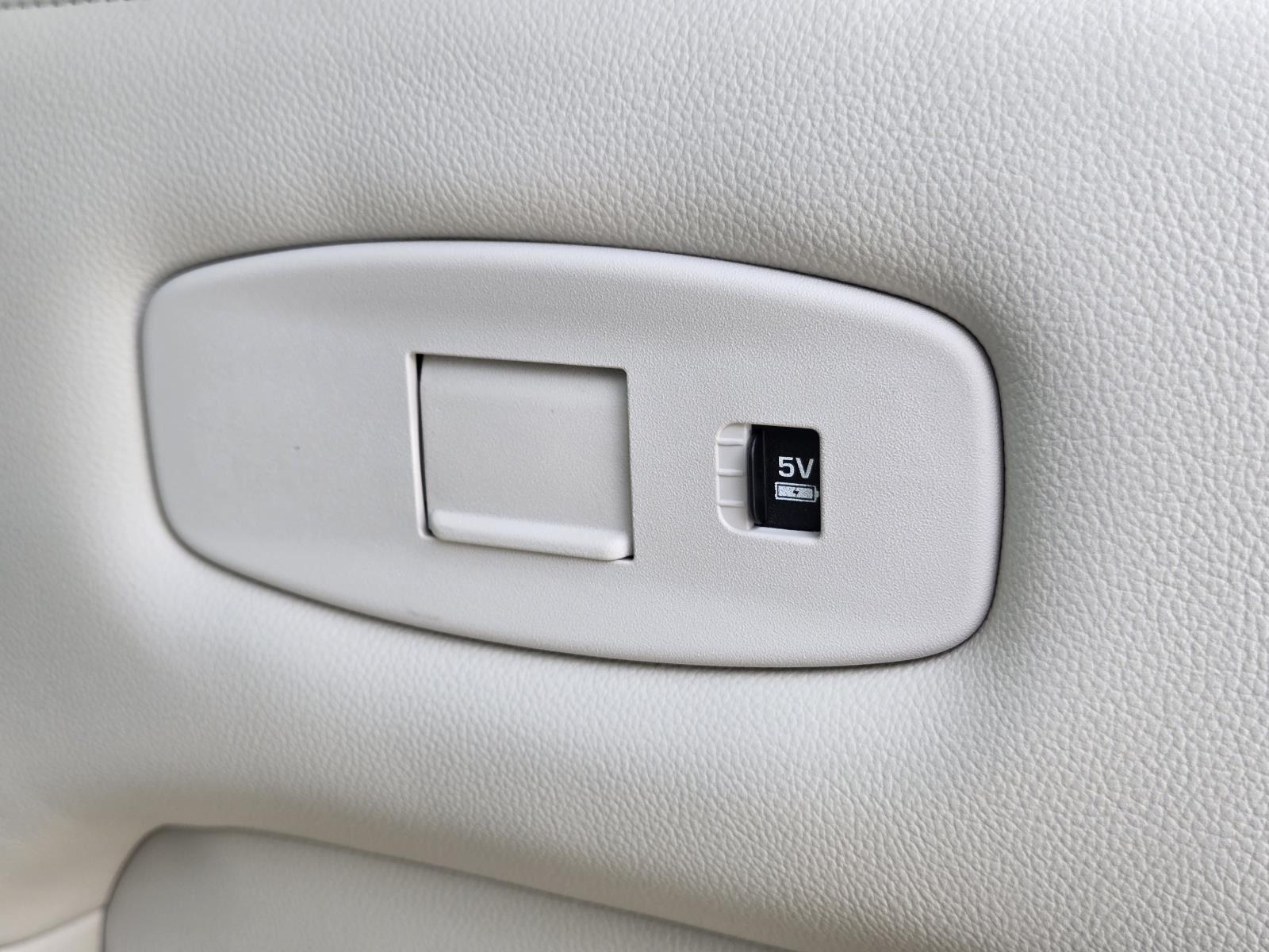 Certified Used 2025 Fuji White Land Rover S image 41