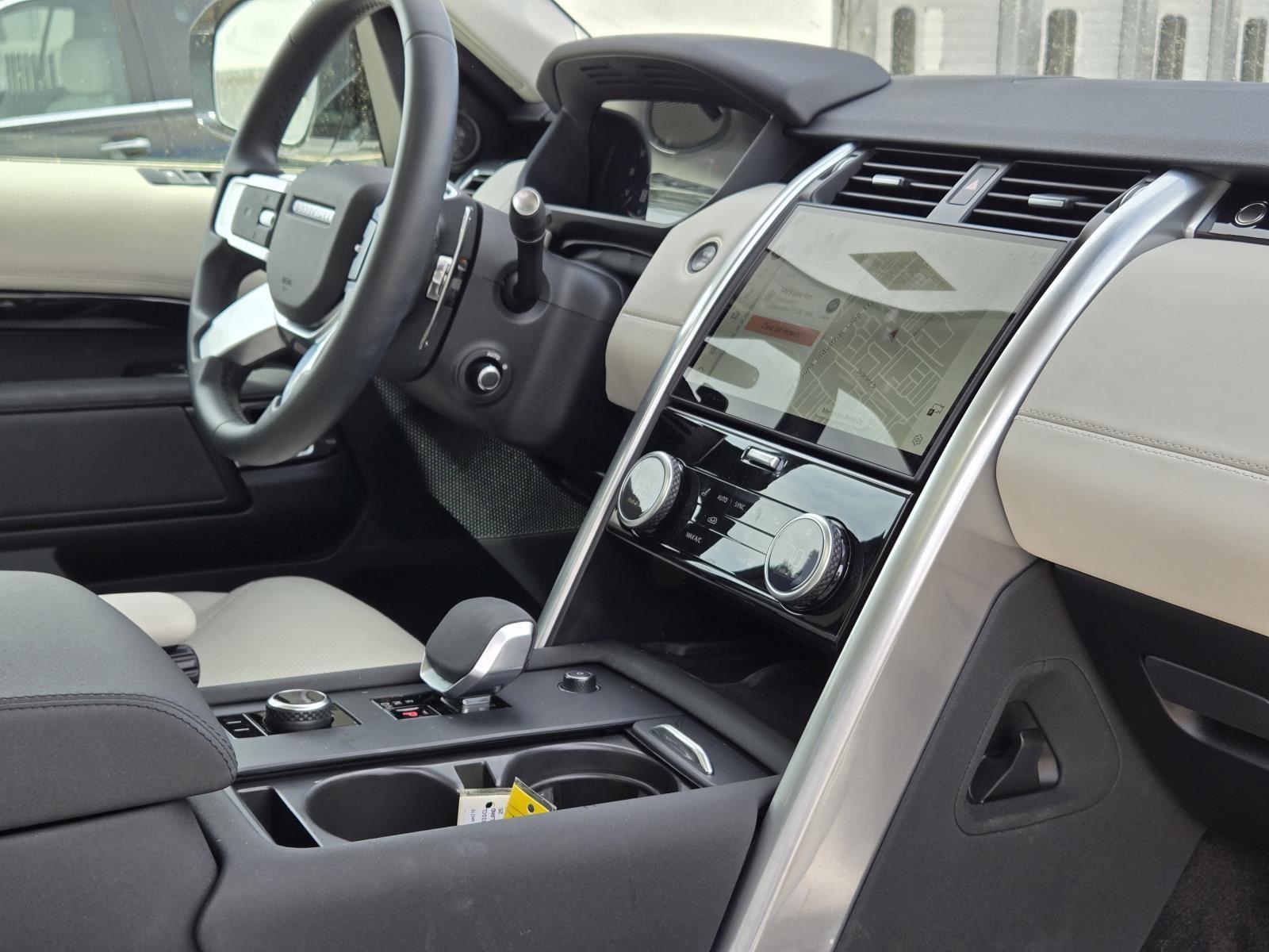 Certified Used 2025 Fuji White Land Rover S image 43